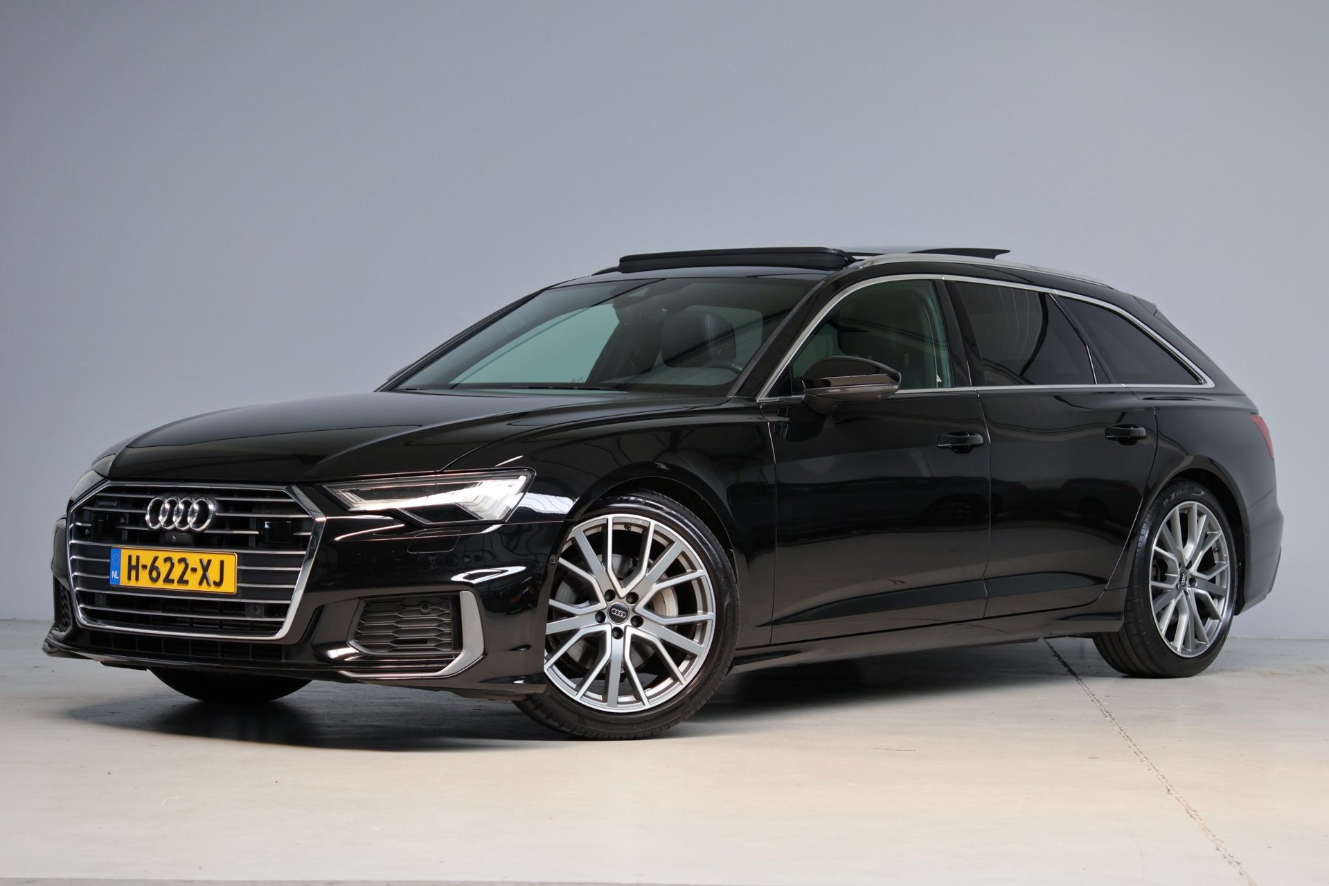 Audi A6 Avant 45 TFSI Quattro S edition | panoramadak | massage | stoelkoeling | B&O | 4-zone clima | elek. trekhaak | keyless