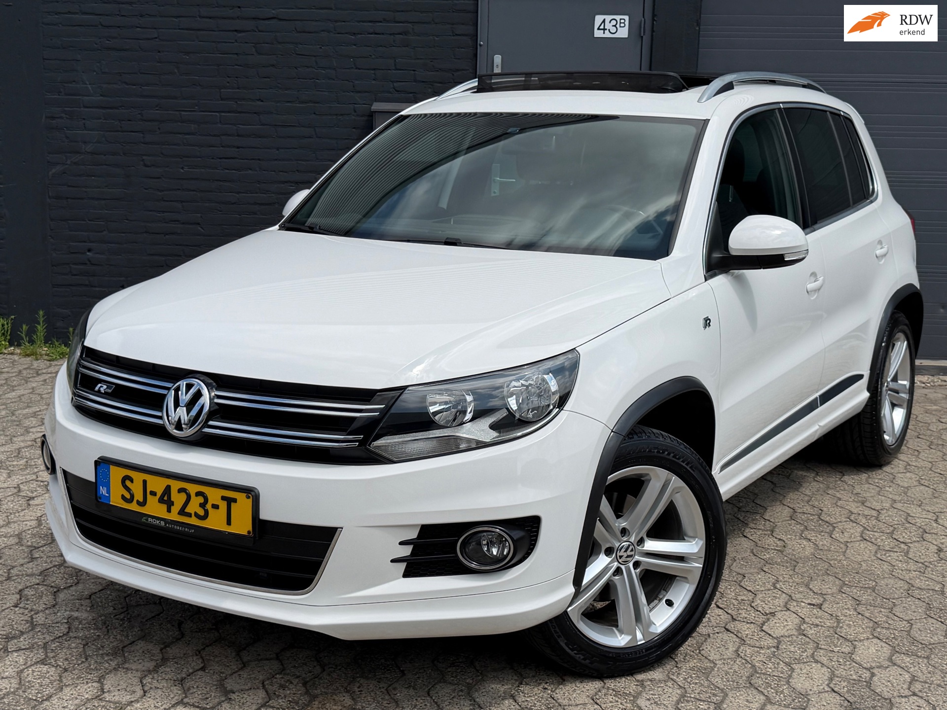 Volkswagen Tiguan 2.0 TSI R-line 4Motion|PANO|LEER|NAVI|CLIMA|CRUISE