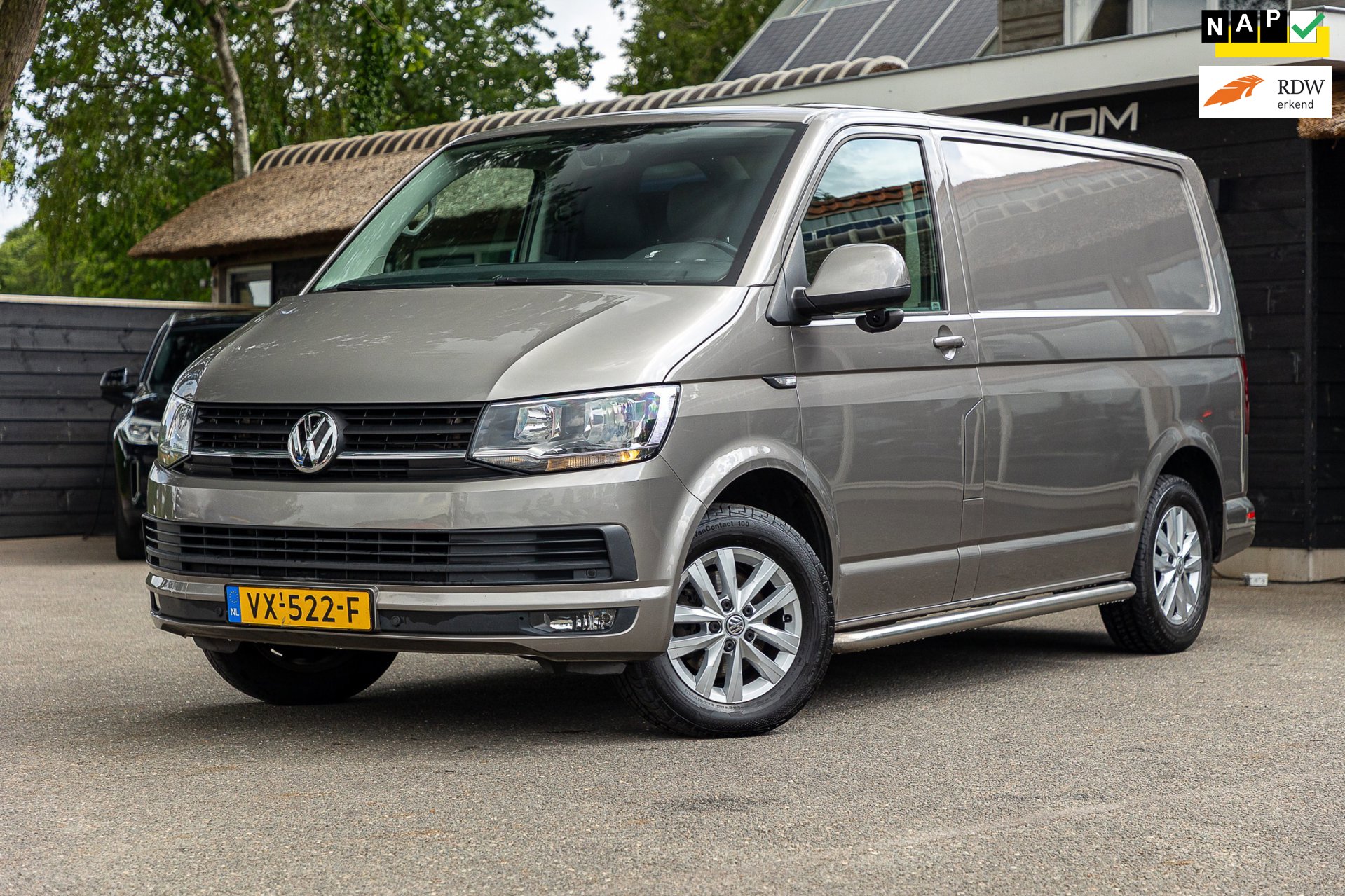 Volkswagen Transporter 2.0 TDI L1H1 Highline Trekhaak I Leder I 3 Zits I Sidebars I Airco I Cruise I Camera I Android I PDC