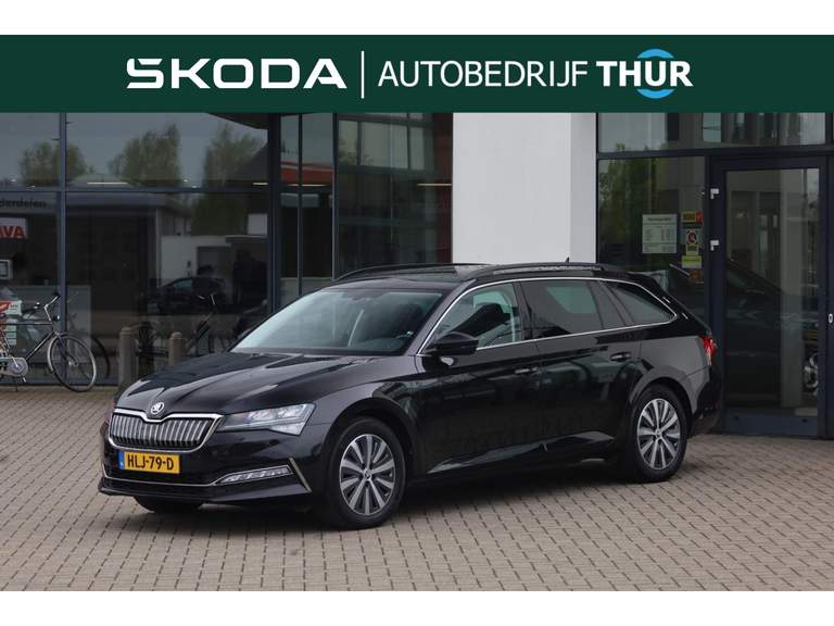 ŠKODA Superb ŠKODA Superb