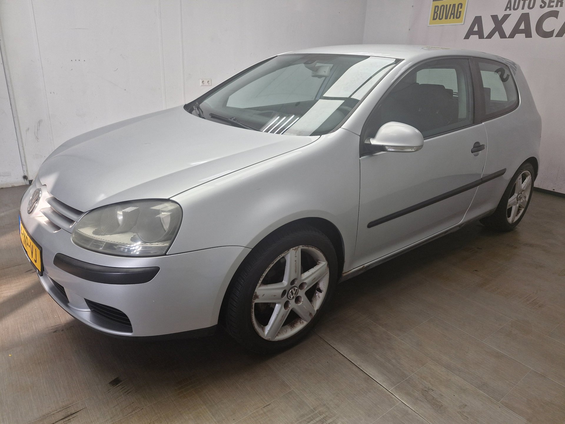 Volkswagen Golf 1.6 FSI Comfortline AIRCO ! NIEUWE APK ! 6 BAK !
