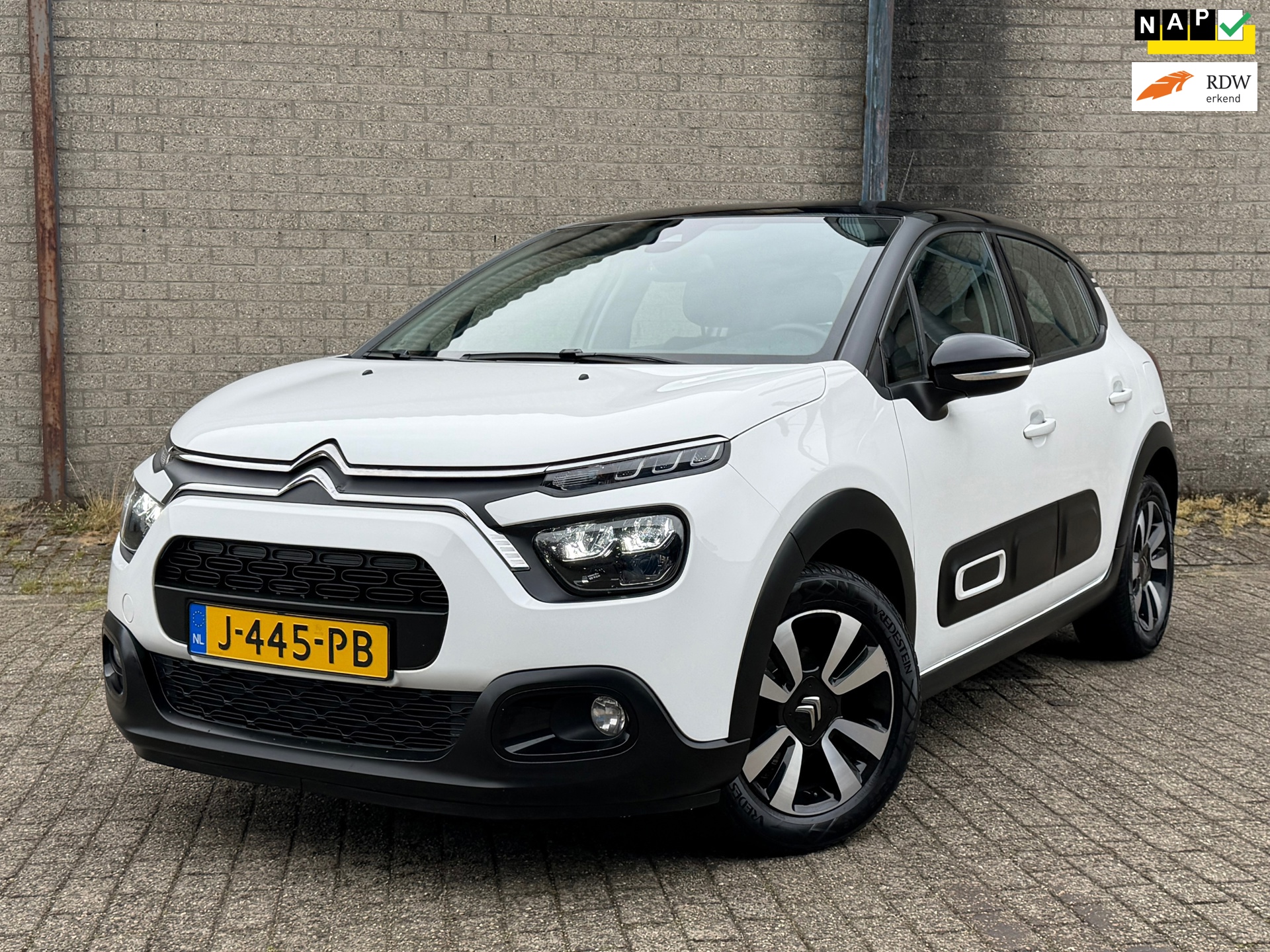 Citroën C3 1.2 PureTech Business | Achteruitrijcamera + Carplay Nu € 8.450,-!!!