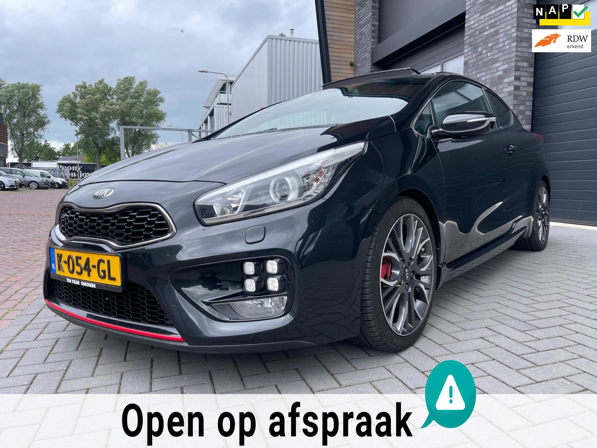 Kia Pro_cee'd 1.6 GT/Pano/Camera/Navi/Stuur verwarring/Cruise-c/Climate-c/Leder-Alcantara/Led