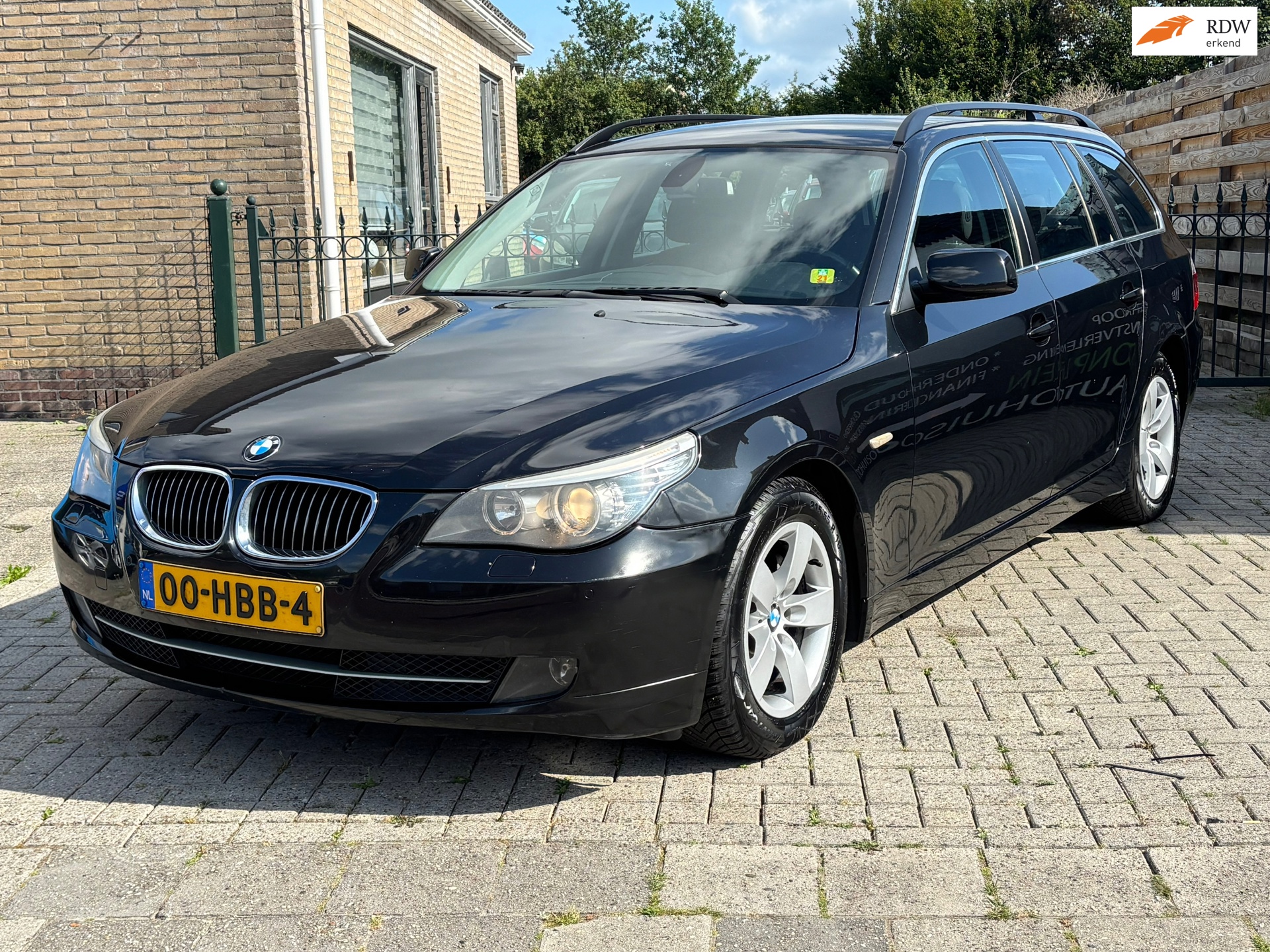 BMW 5-serie Touring 525i Executive | automaat | navi | leder | 1st eigenaar | lange apk