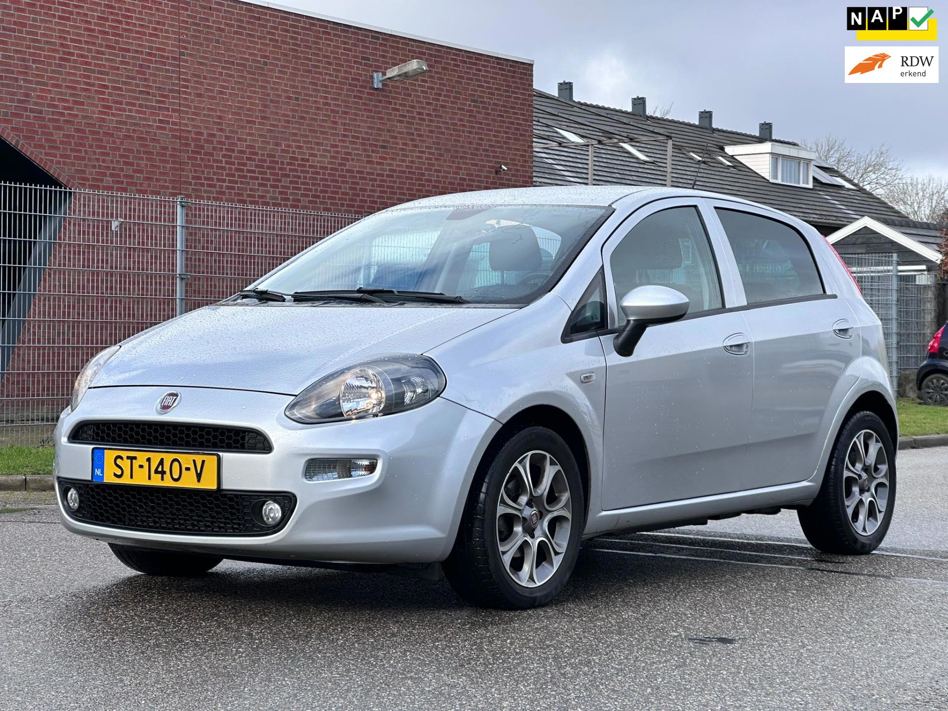 Fiat Punto Evo 0.9 TwinAir Sempre 5DR*Navigatie*Cruise*Clima*NAP*Parkeersensoren*LM velgen*Dealer onderhouden*