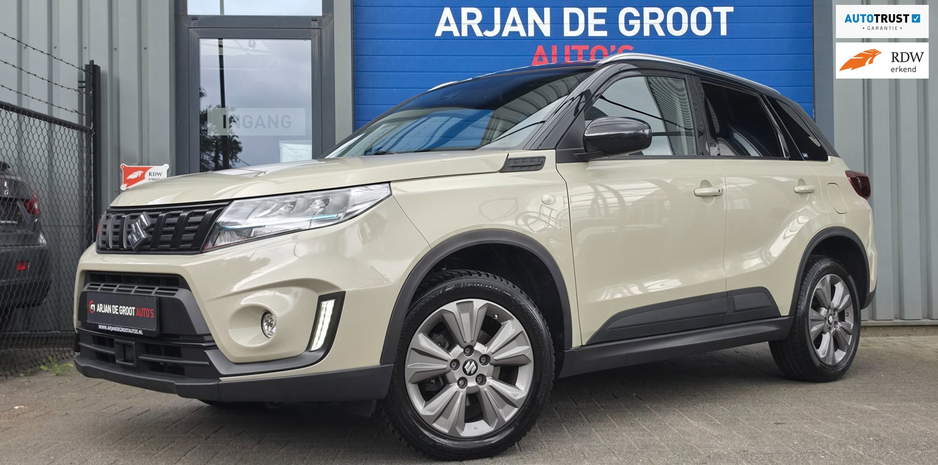Suzuki Vitara 1.4 Boosterjet Style Smart Hybrid VEEL OPTIES! Keyles Camera automaat etc