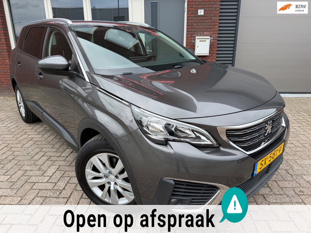 Peugeot 5008 1.2 PureTech Blue Lease Executive / Navi / PDC / Carplay / LM