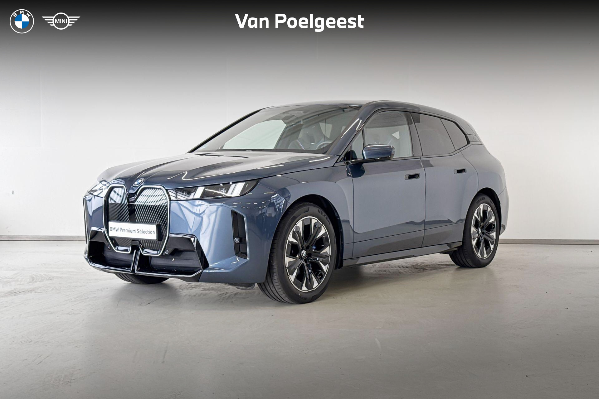 BMW iX xDrive45