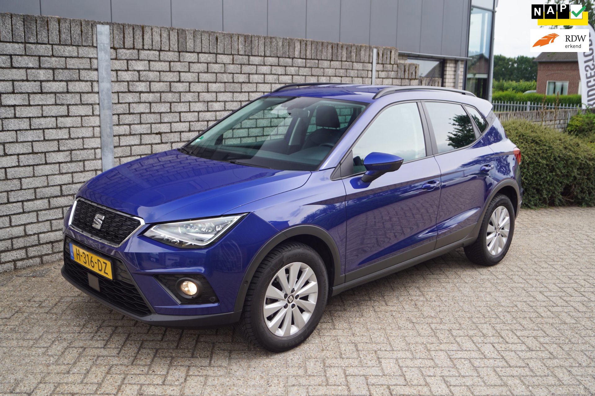 Seat Arona 1.0 TSI Style BNS Intense Autom Leder/Alcantara Sportst Stoelverw Navi Camera Clima Adaptieve Cruise 2x PDC LMV ENZ.