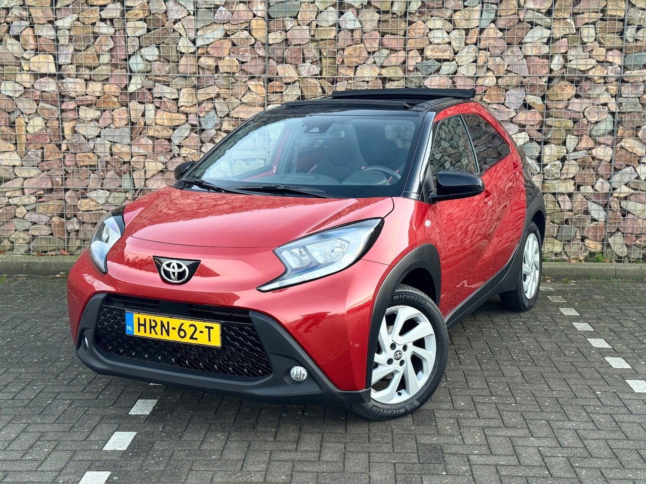 Toyota Aygo X 1.0 VVT-i MT Play