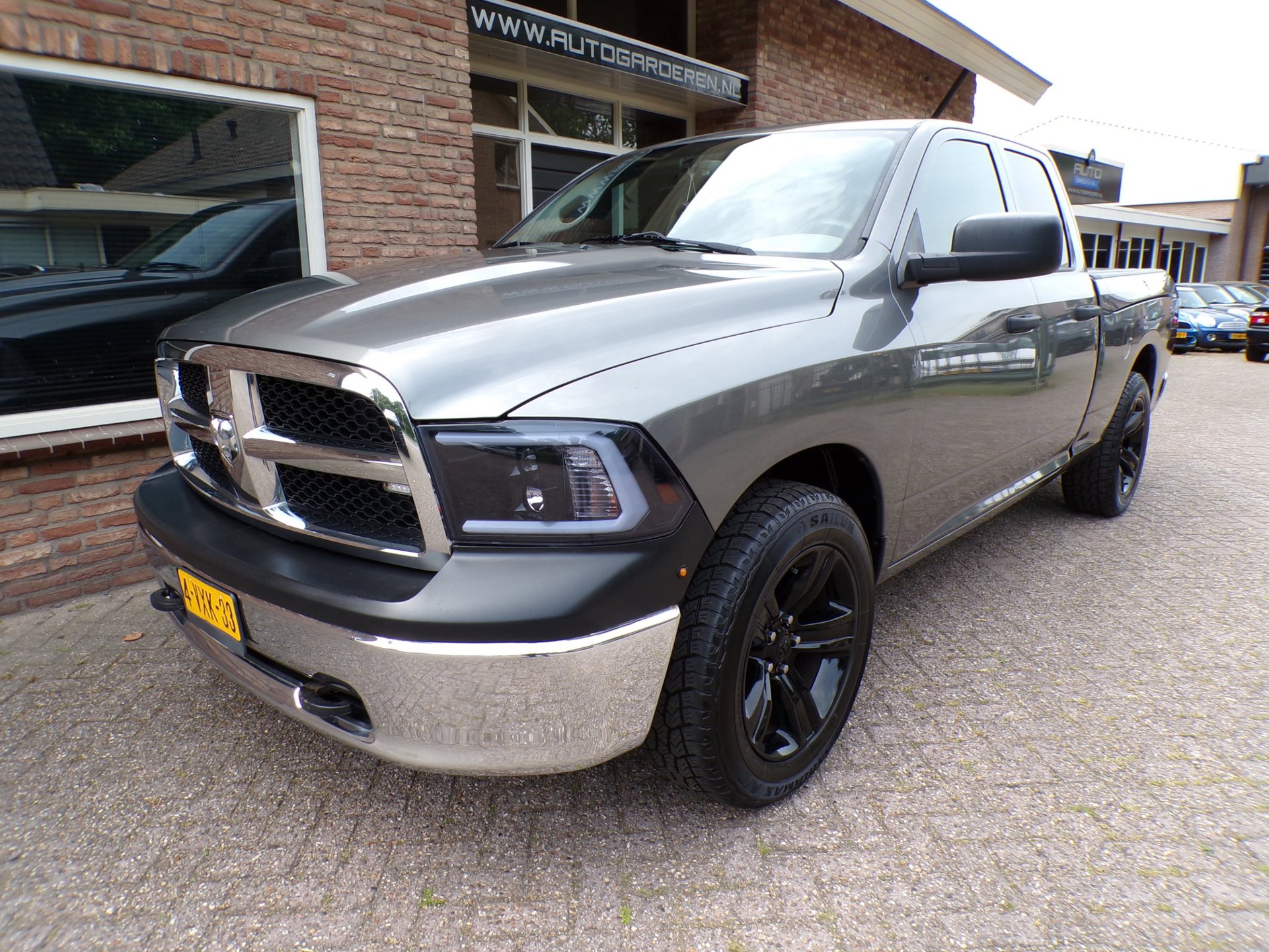 Dodge Ram 1500 5.7 V8 4x4 Quad Cab 6'4