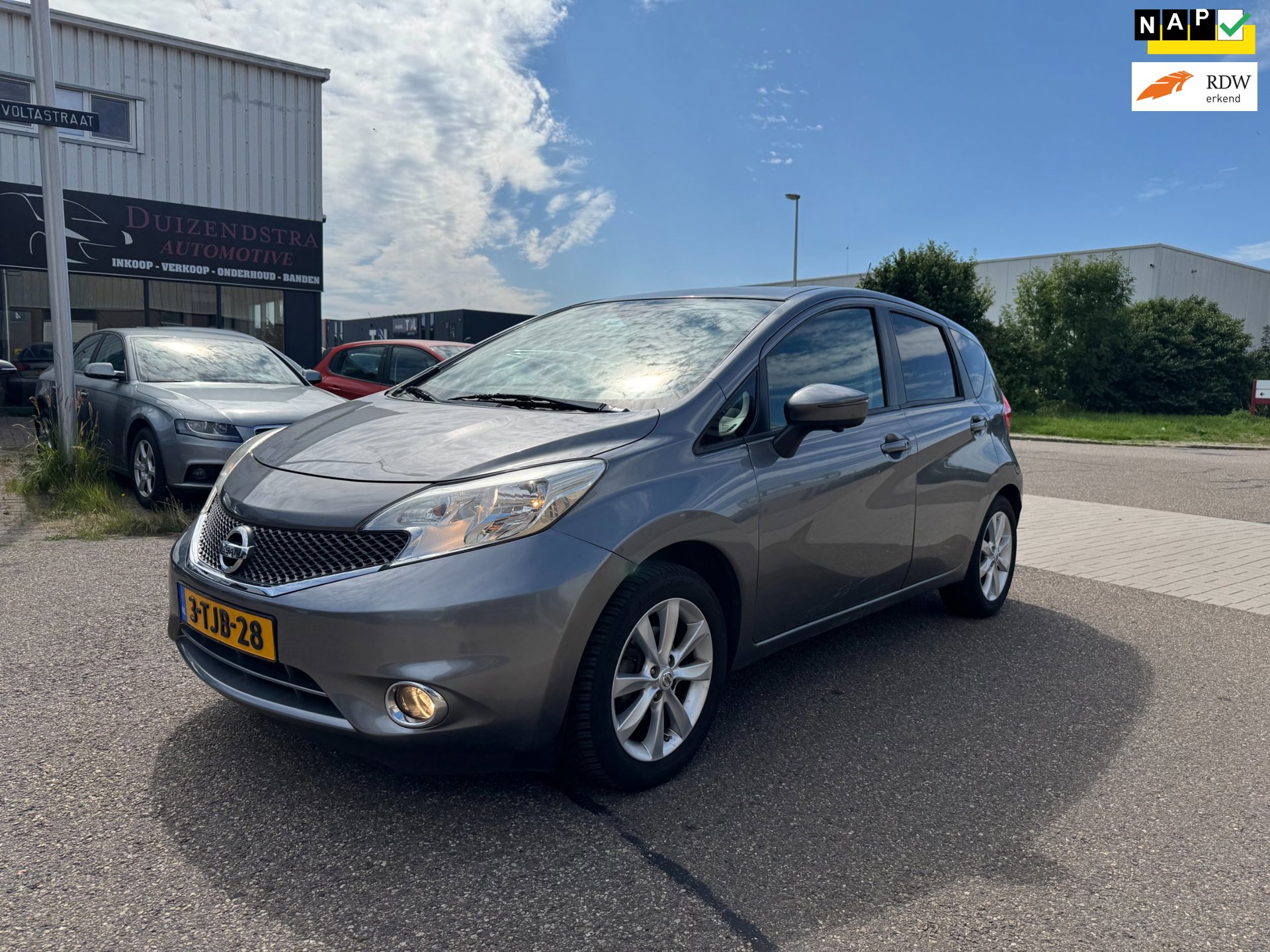 Nissan Note 1.2 DIG-S Connect Edition Full-options!