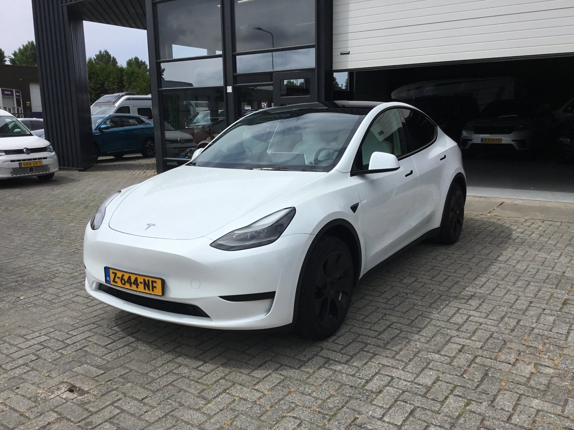 Tesla Model Y Long Range RWD 75 kWh