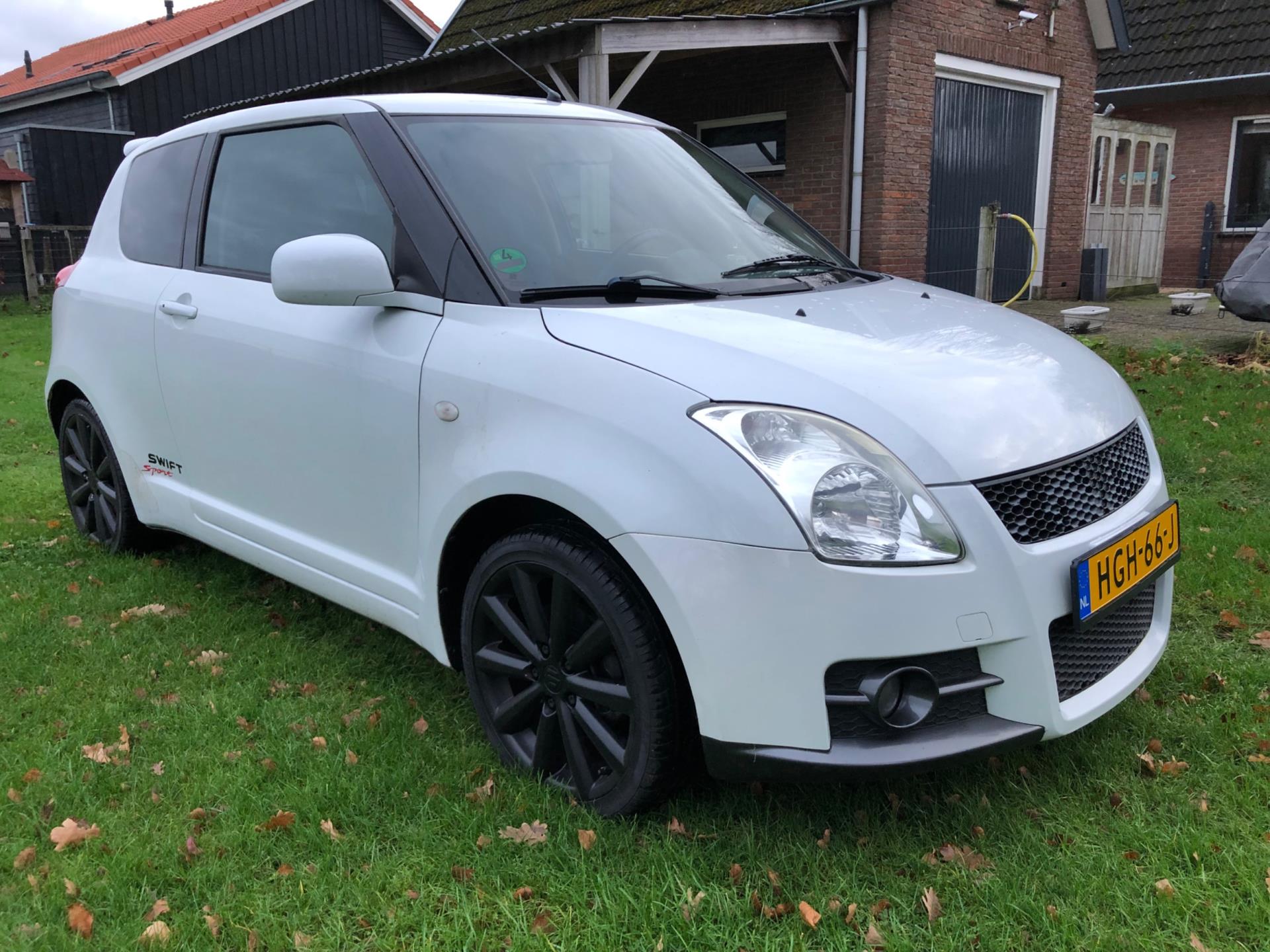 Suzuki SWIFT 1.6 Sport (lees tekst s.v.p.)