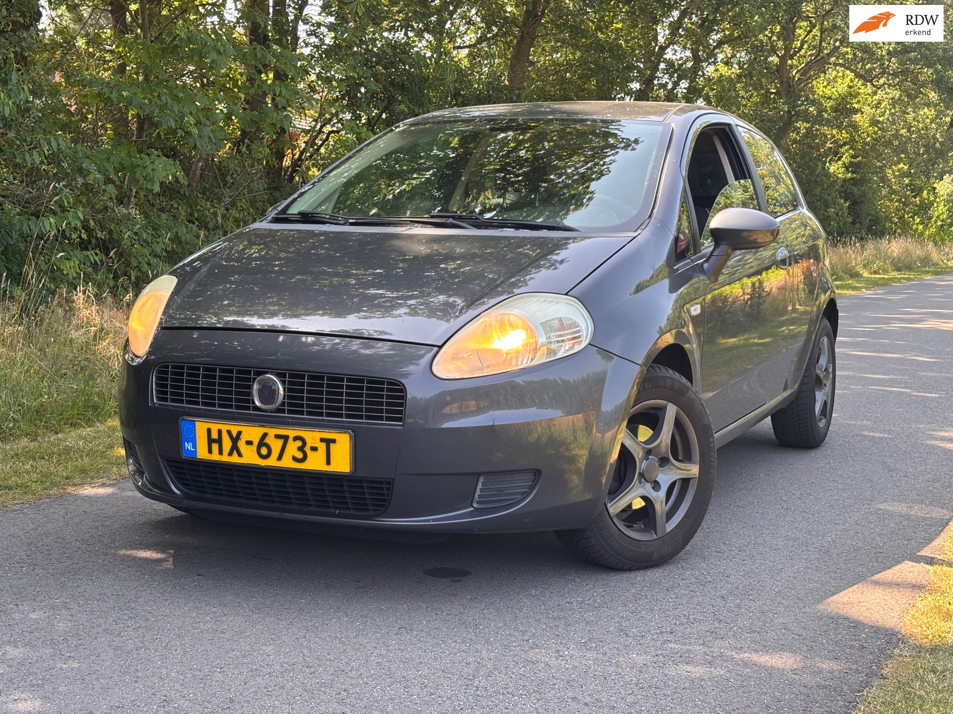 Fiat Grande Punto 1.4 Active | Lange APK + Airco Nu € 999,- !!!