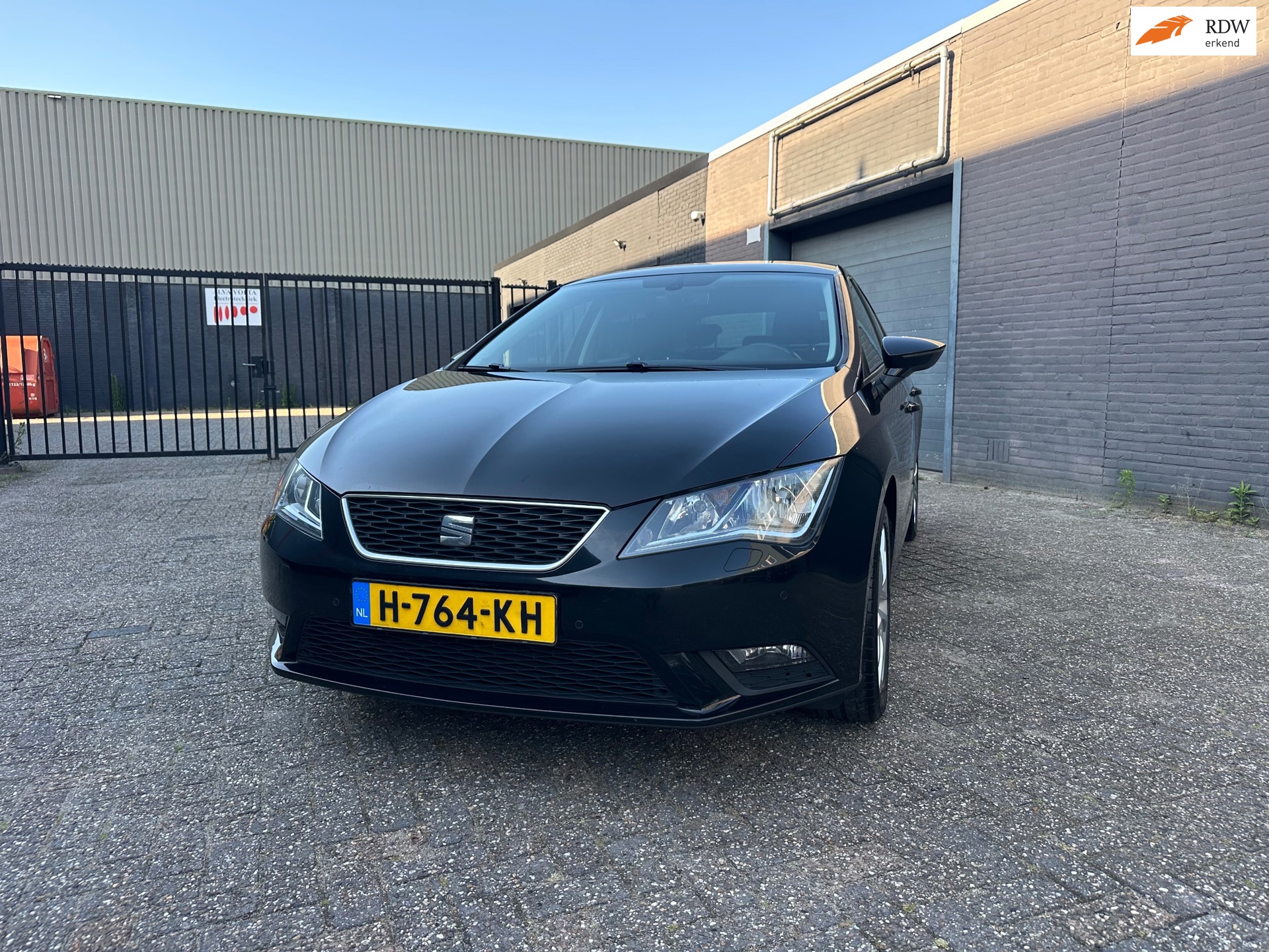 Seat Leon 1.2 TSI Style Business Clima Cruise Navi Leer PDC LM-Wielen.