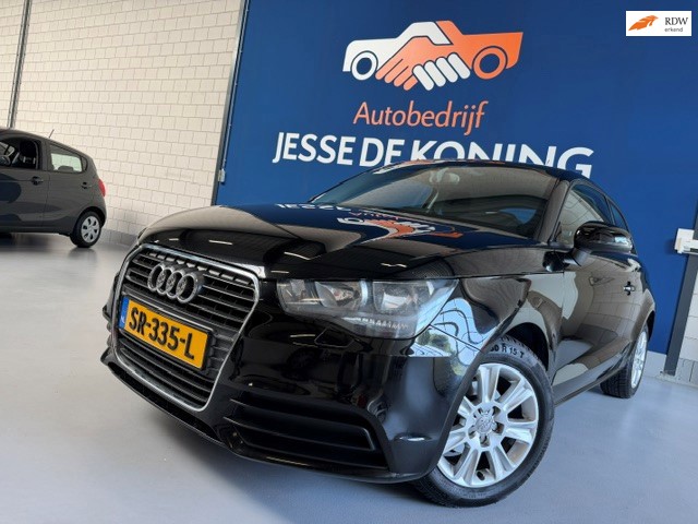 Audi A1 1.2 TFSI Attraction / bj.2011 / kleur: zwart / climate control / sportvelgen / stereo / APK 07/2027 / NAP met 216382 km./