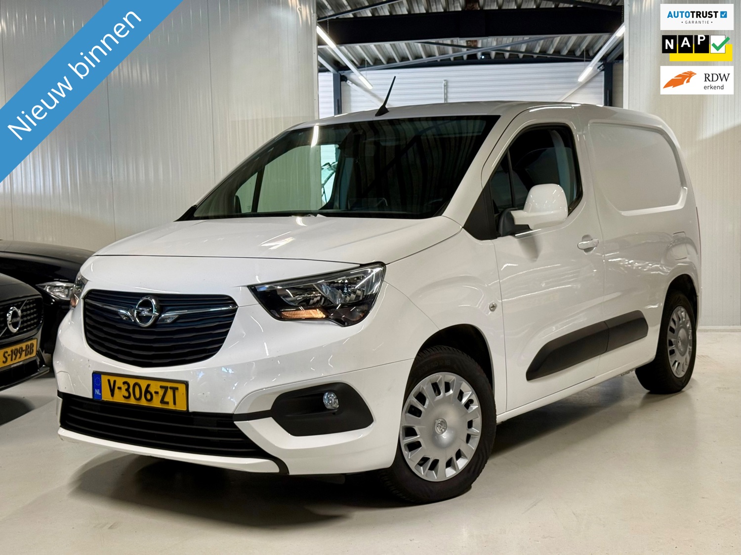 Opel Combo 1.5D 131 Pk L1H1 Edition Automaat| CarPlay!!