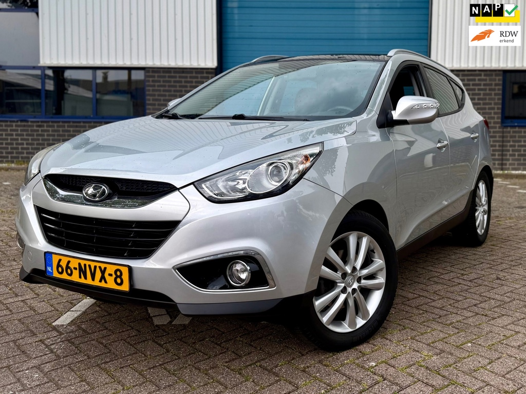 Hyundai Ix35 2.0i i-Catcher * PANORAMA * APPLE CARPLAY * STOELVERWARMING * ACHTERUITRIJCAMERA * NAP *