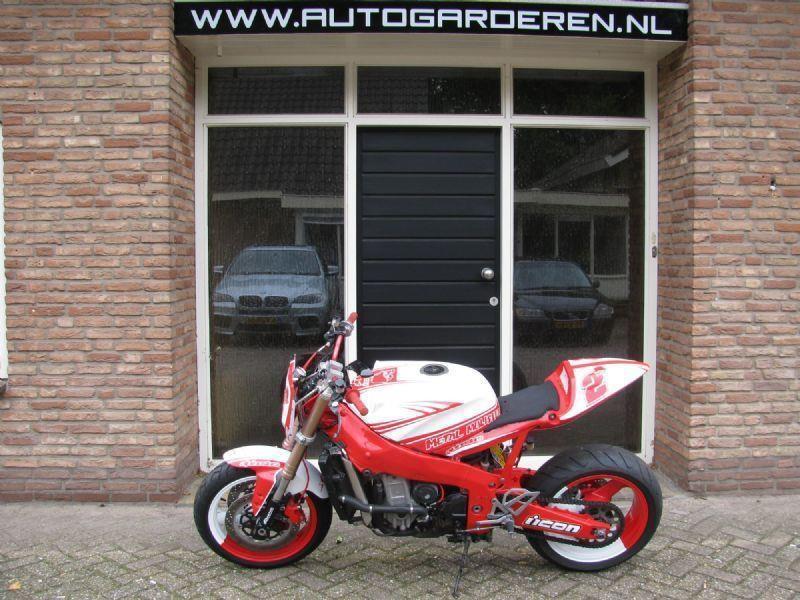 Kawasaki Sport ZXR 750 streetfighter