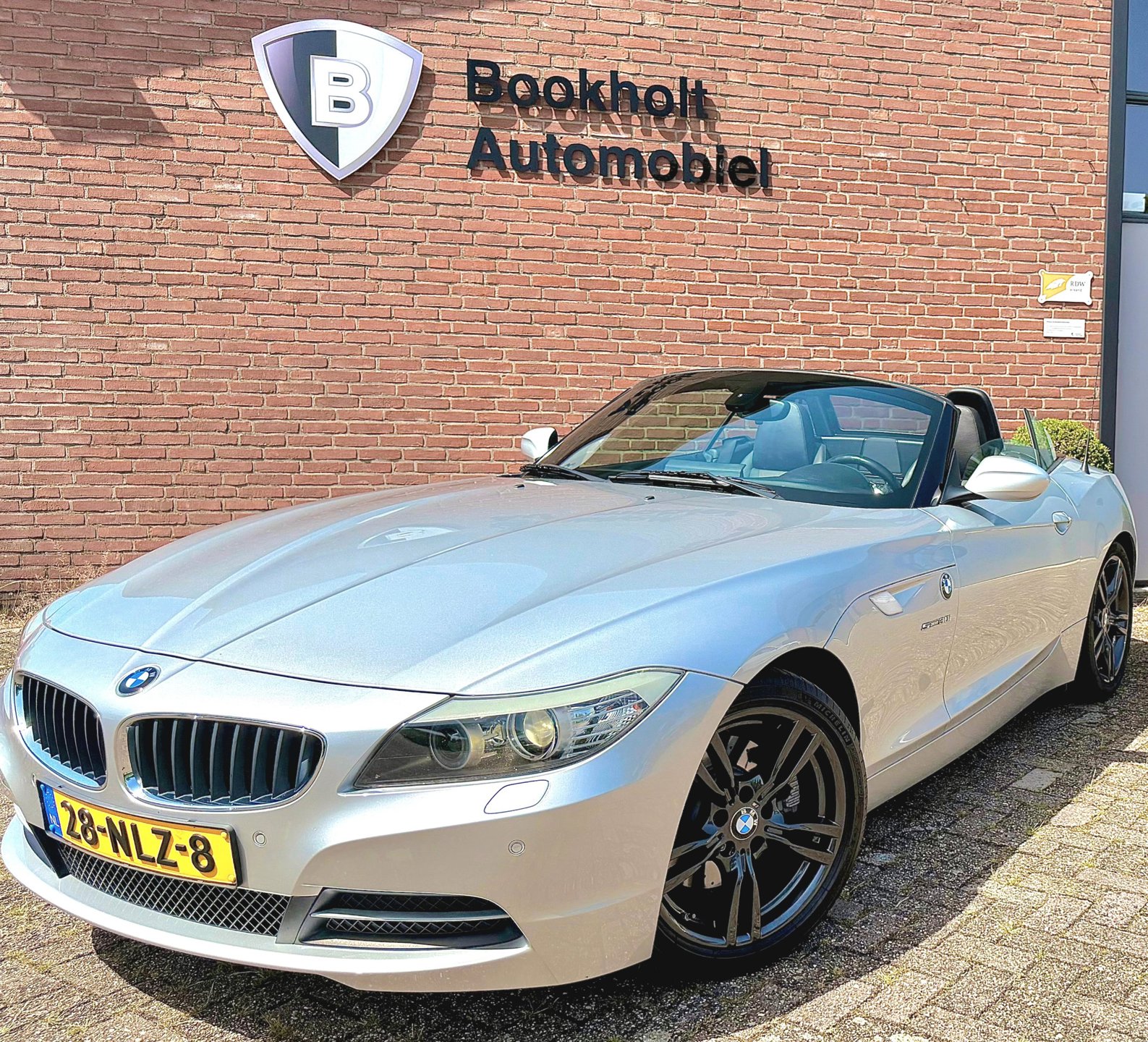BMW Z4 Roadster SDrive30i Introduction