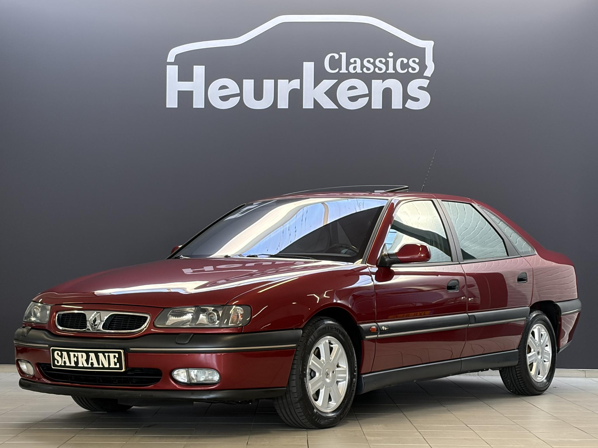 Renault Safrane 3.0-24V V6 RXT