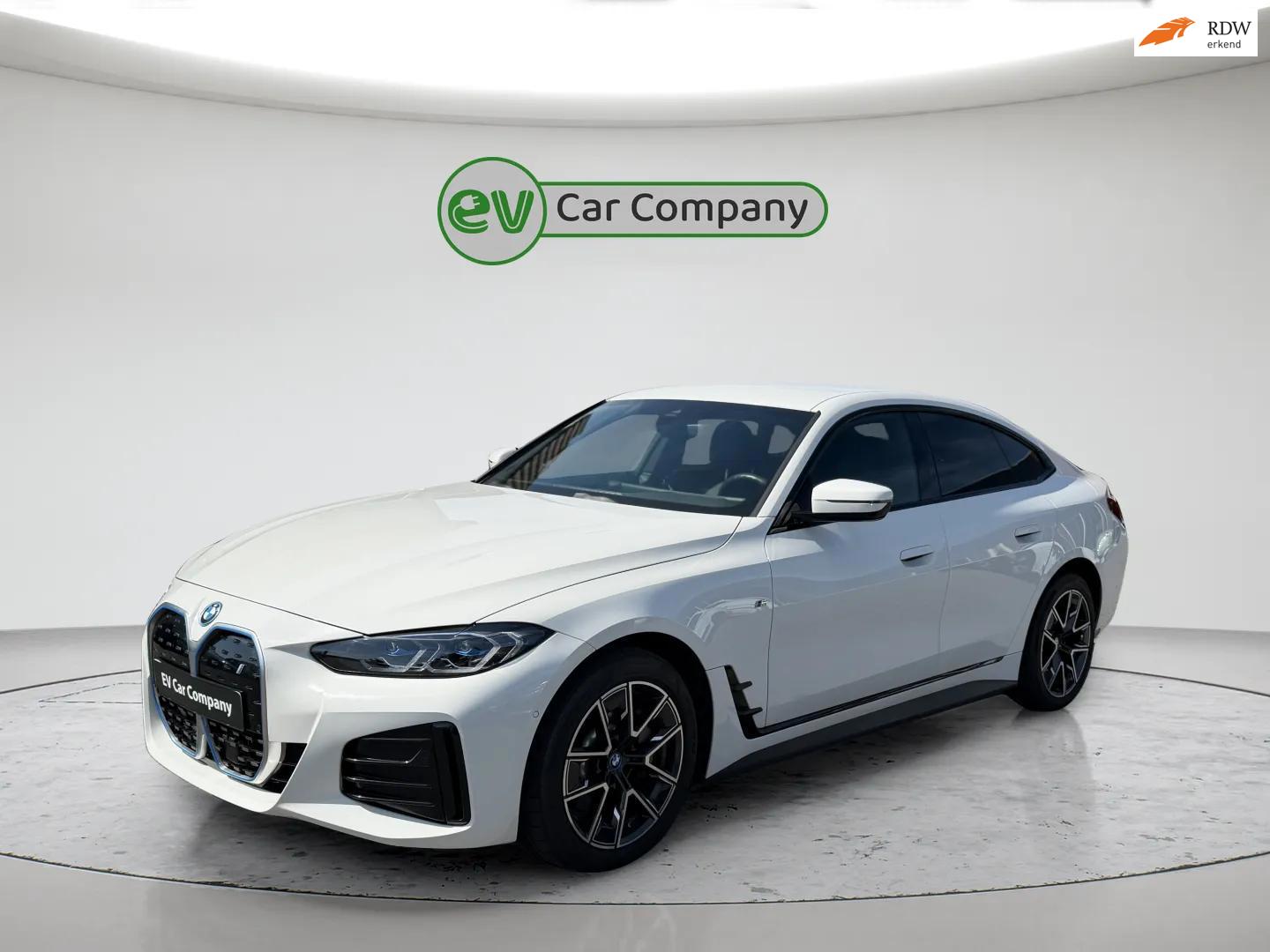 BMW I4 EDrive35 High Executive 70 kWh | SOH 97% | M Sportpakket | Harman Kardon | CarPlay | Camera | Stoelverwarming | Cruise Cont