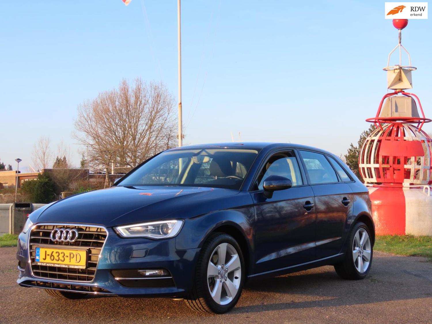 Audi A3 Sportback 1.4 TFSI Ambiente *INCL CARPLAY SCHERM