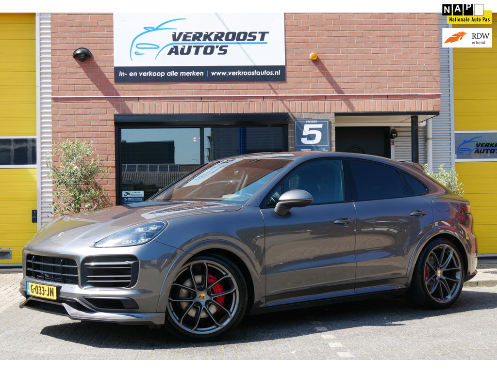 Porsche Cayenne Coupé 3.0 E-Hybrid lightweight sport. sportchrono.