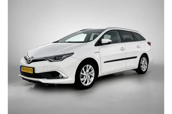 Touring Sports 1.8 Hybrid Executive