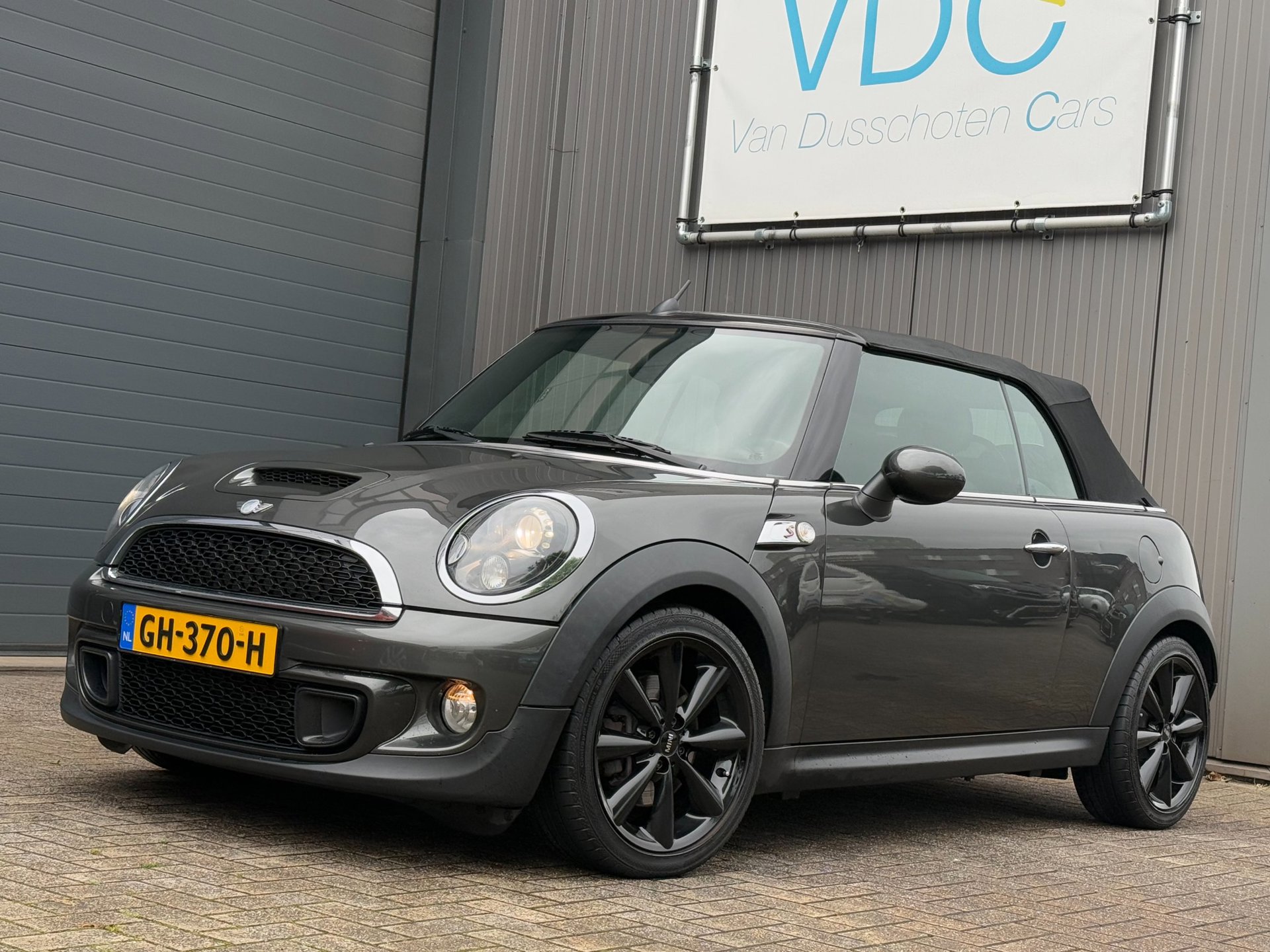 Mini Cabrio 1.6 Cooper S Chili | 184 PK | Xenon | Leder