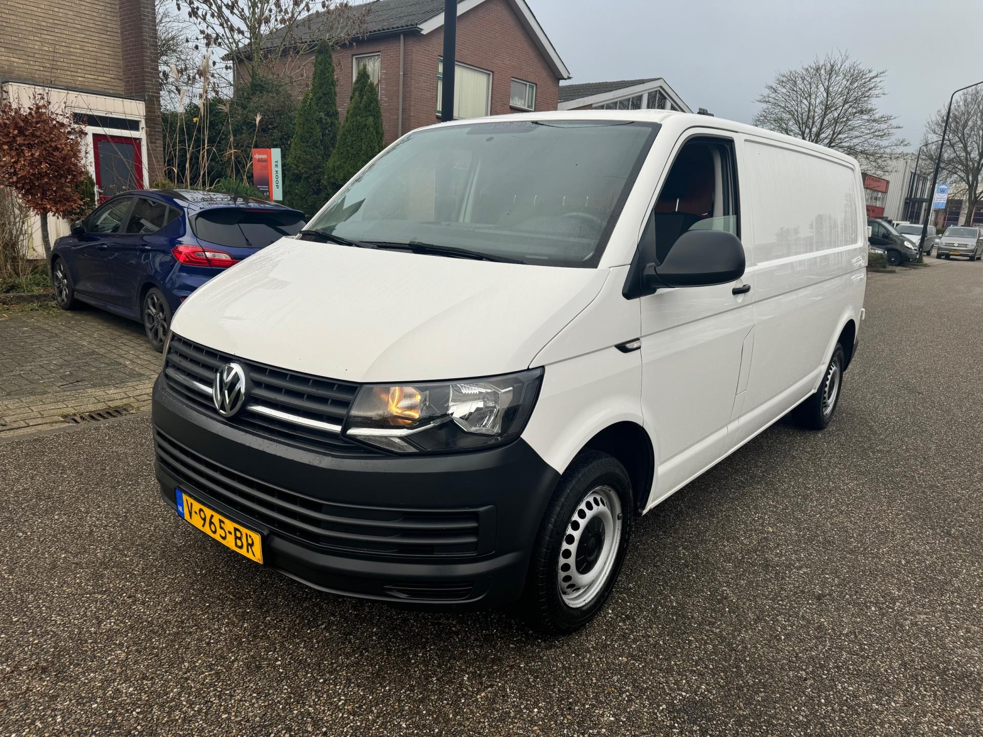 Volkswagen Transporter 2.0 TDI L2H1