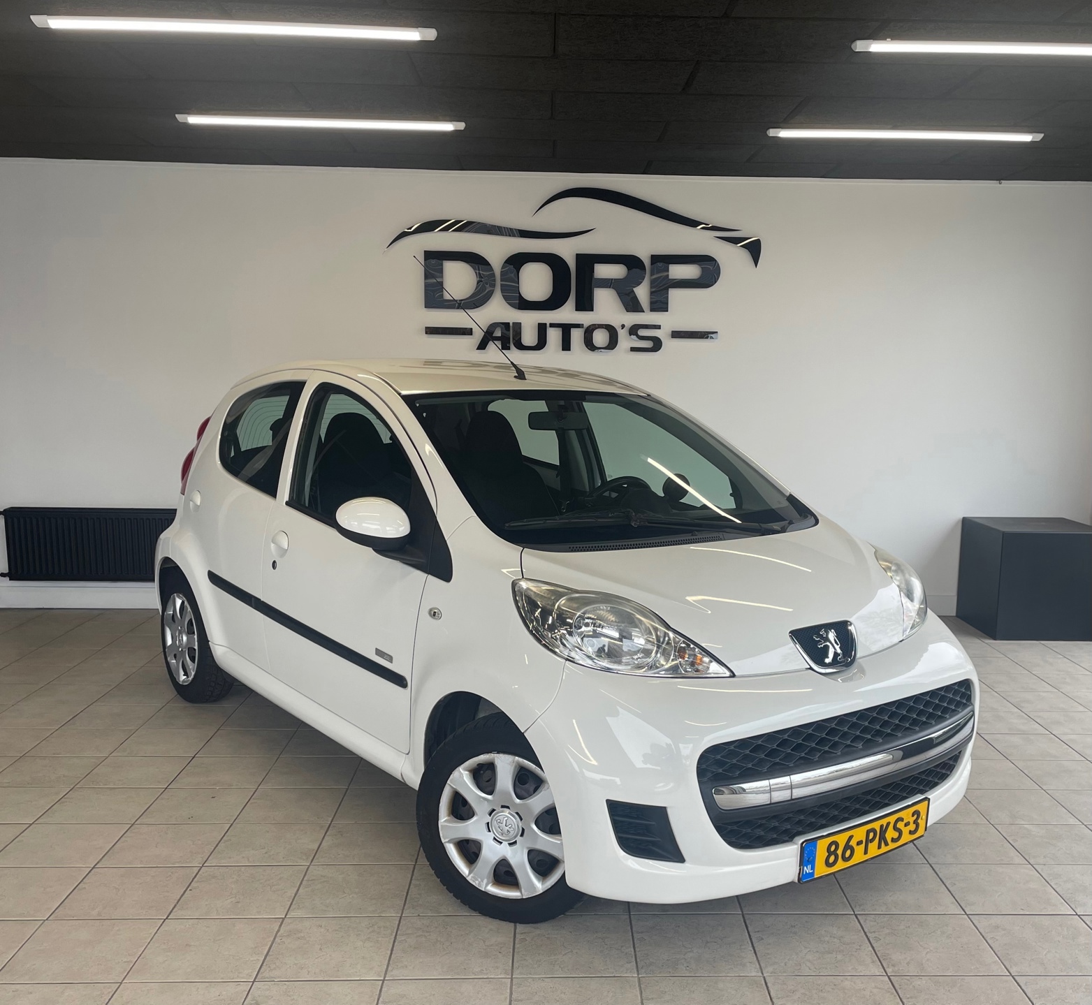 Peugeot 107 1.0-12V Millesim 200
