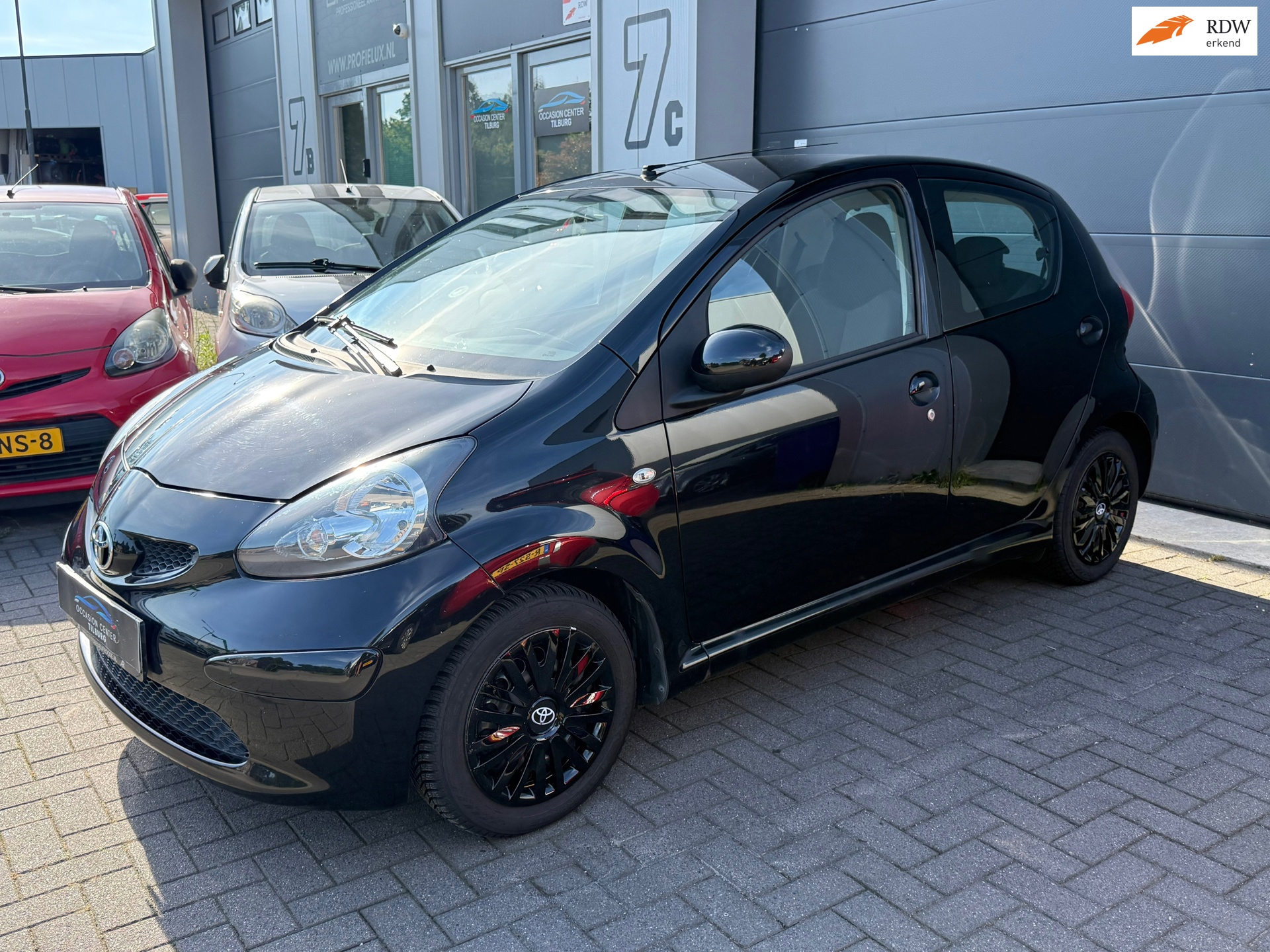 Toyota Aygo 1.0 AIRCO | ELEKTR PAKKET | APK 03-27 |