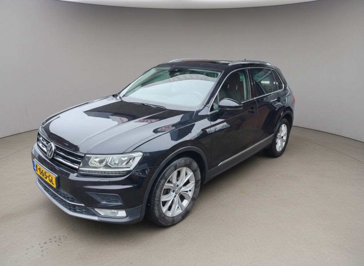 Volkswagen Tiguan 2.0 TSI 4Motion Highline, Trekhaak, Panorama, Leer, PDC, ACC, 2e eig, NAP!