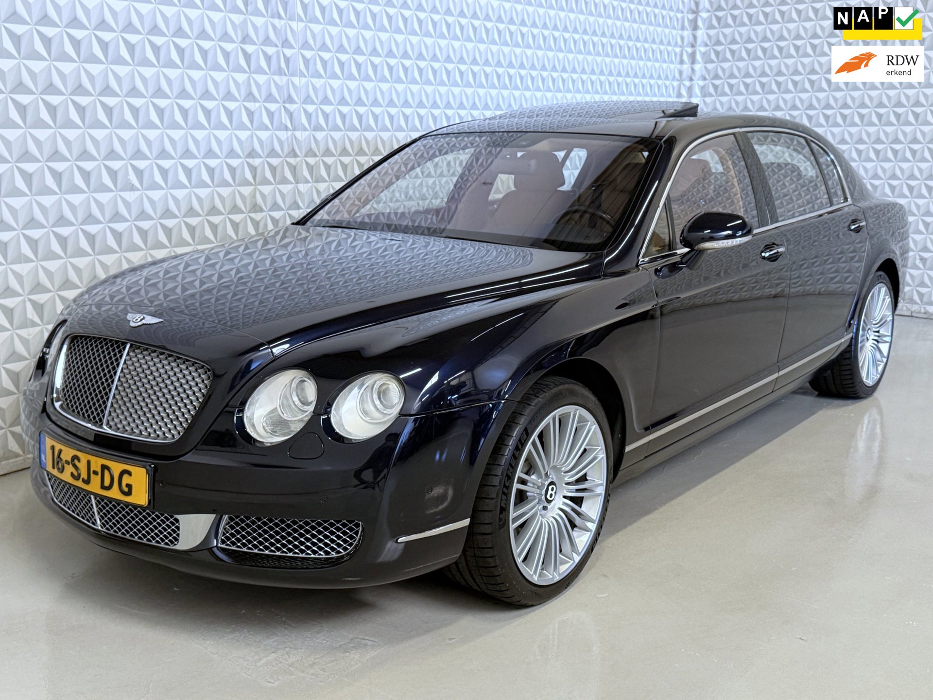 Bentley Continental Flying Spur 6.0 W12 / 187.000km (2006)