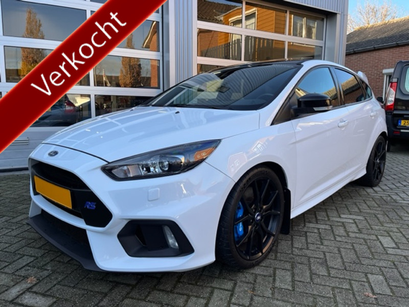 Ford Focus 2.3 RS / 350 PK / 4WD / schuifdak / camera