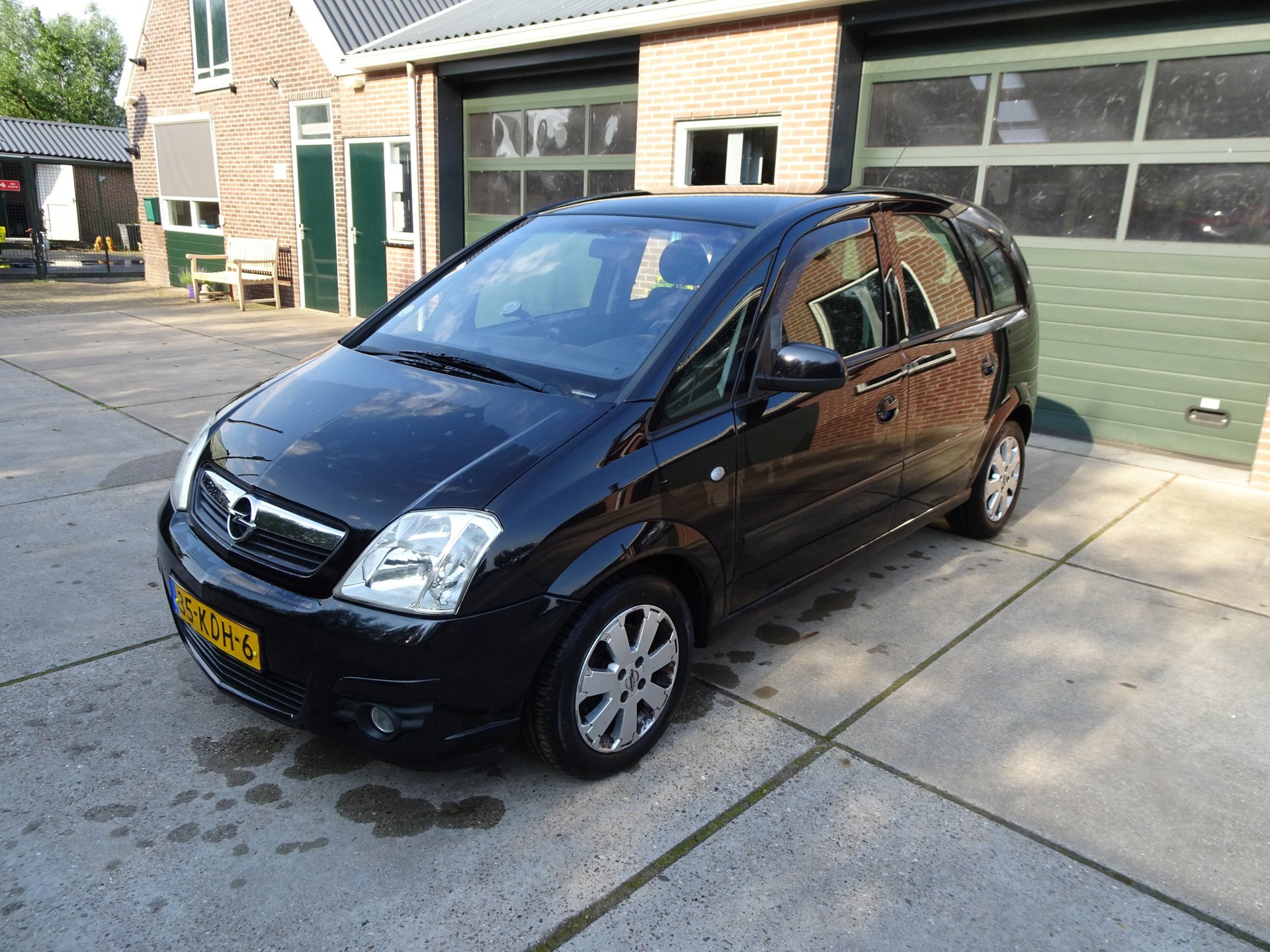 Opel Meriva 1.6-16V Cosmo