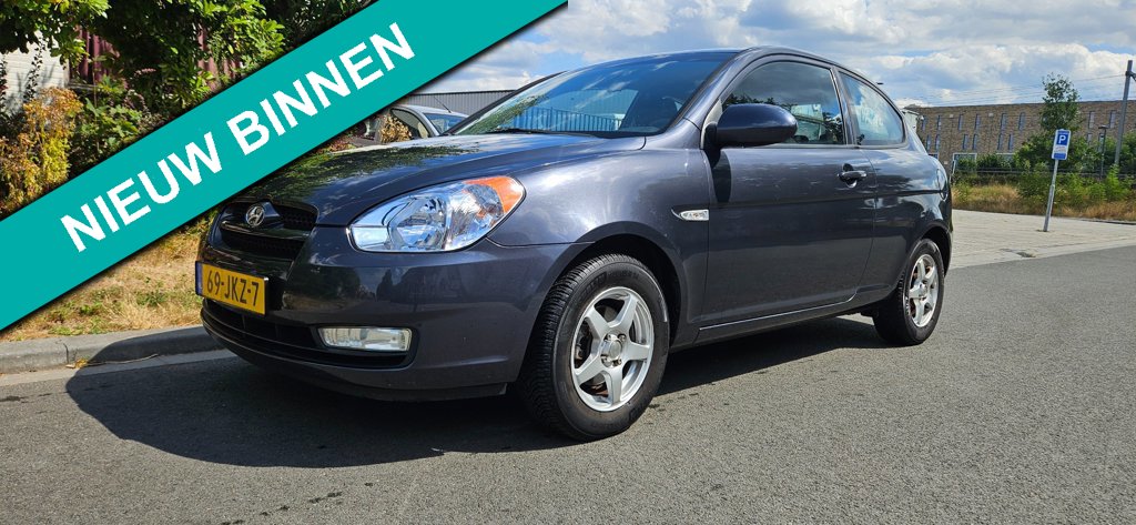 Hyundai Accent 1.4i Dynamic Joy .stuur bekrachtiging werkt niet