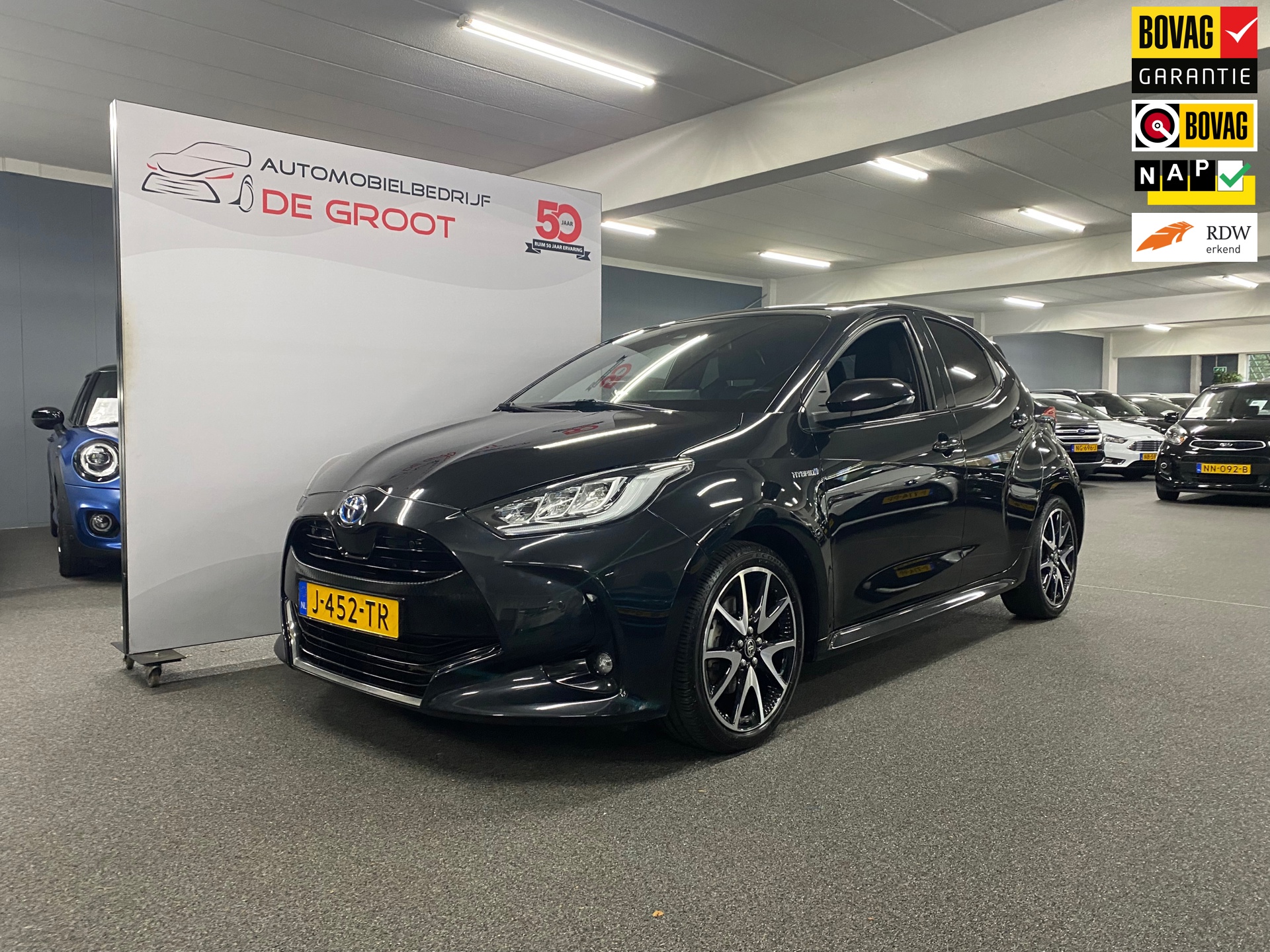 Toyota Yaris 1.5 Hybrid Executive/ NL auto/ Eerste eigenaar/ Automaat/ Stoelverwarming/ Navi/ Apple carplay/ Pano