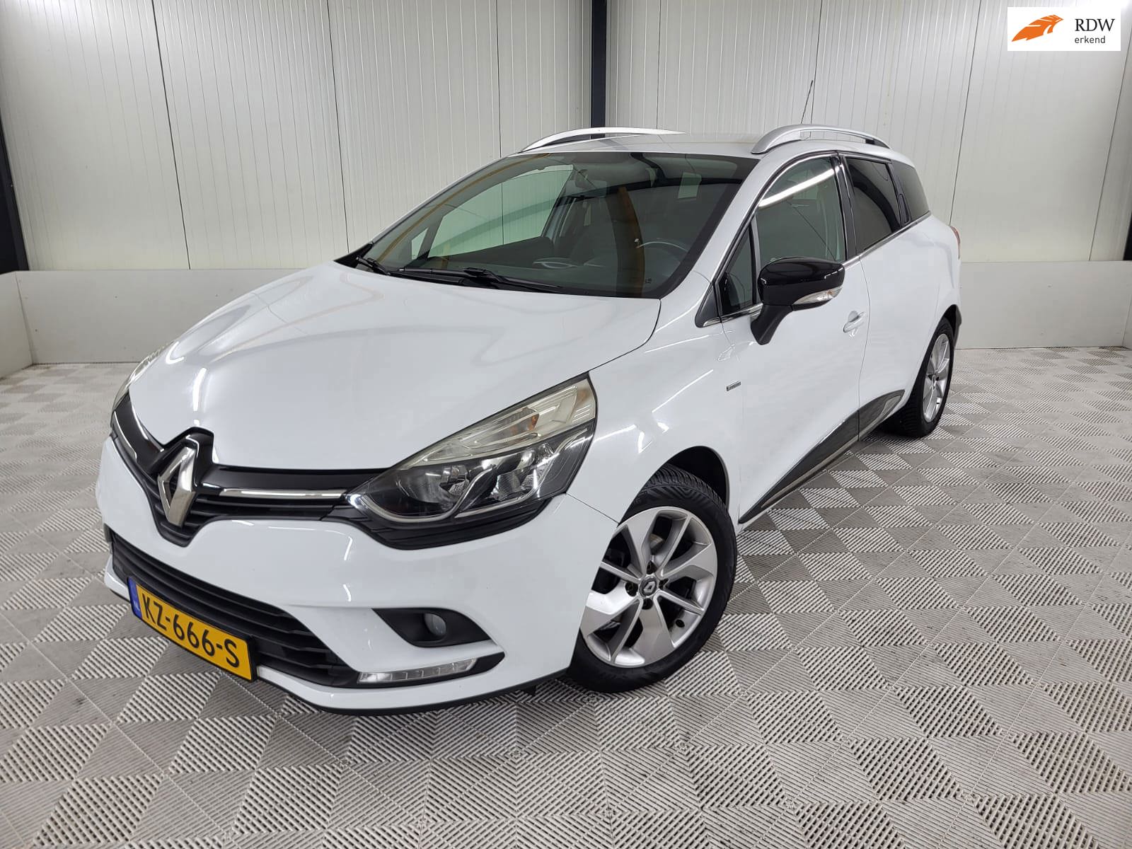 Renault Clio Estate 0.9 TCe Limited, Navigatie, Parkeersensoren