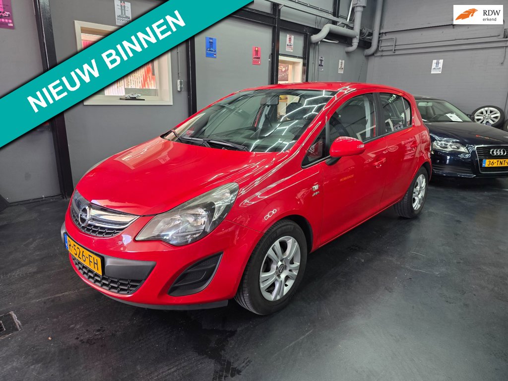 Opel Corsa 1.4-16V Cosmo Automaat 1 jaar apk NAP!!