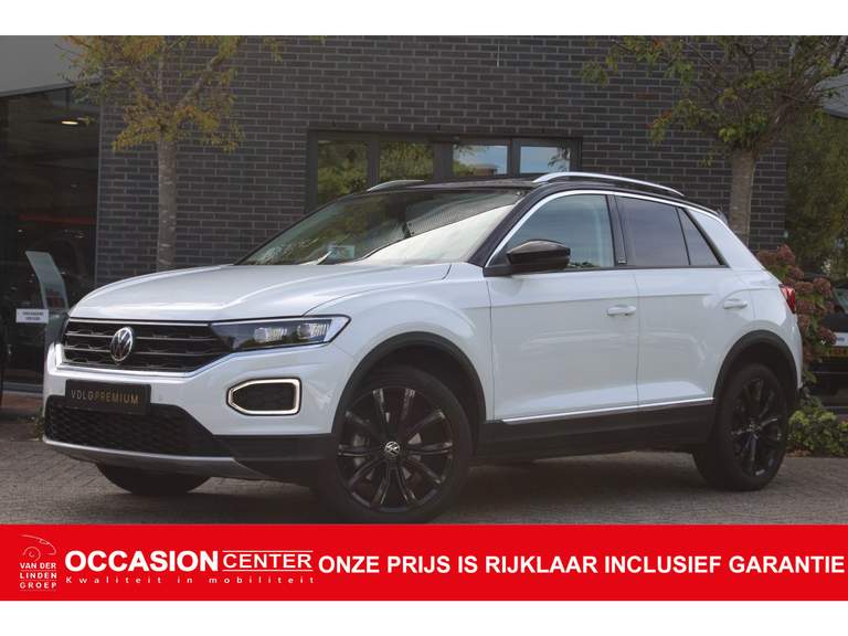 Volkswagen T-Roc Volkswagen T-Roc 1.5 TSI Active Pano/Virtual/Navi/18"/Cam/Safety "RIJKLAARPRIJS"