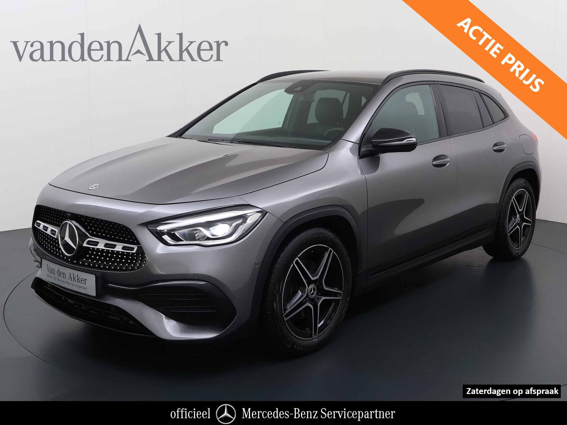GLA 180 AMG · Camera · Elek. Achterklep · Sfeerverlichting · Night pakket · 19" AMG Velgen · LED