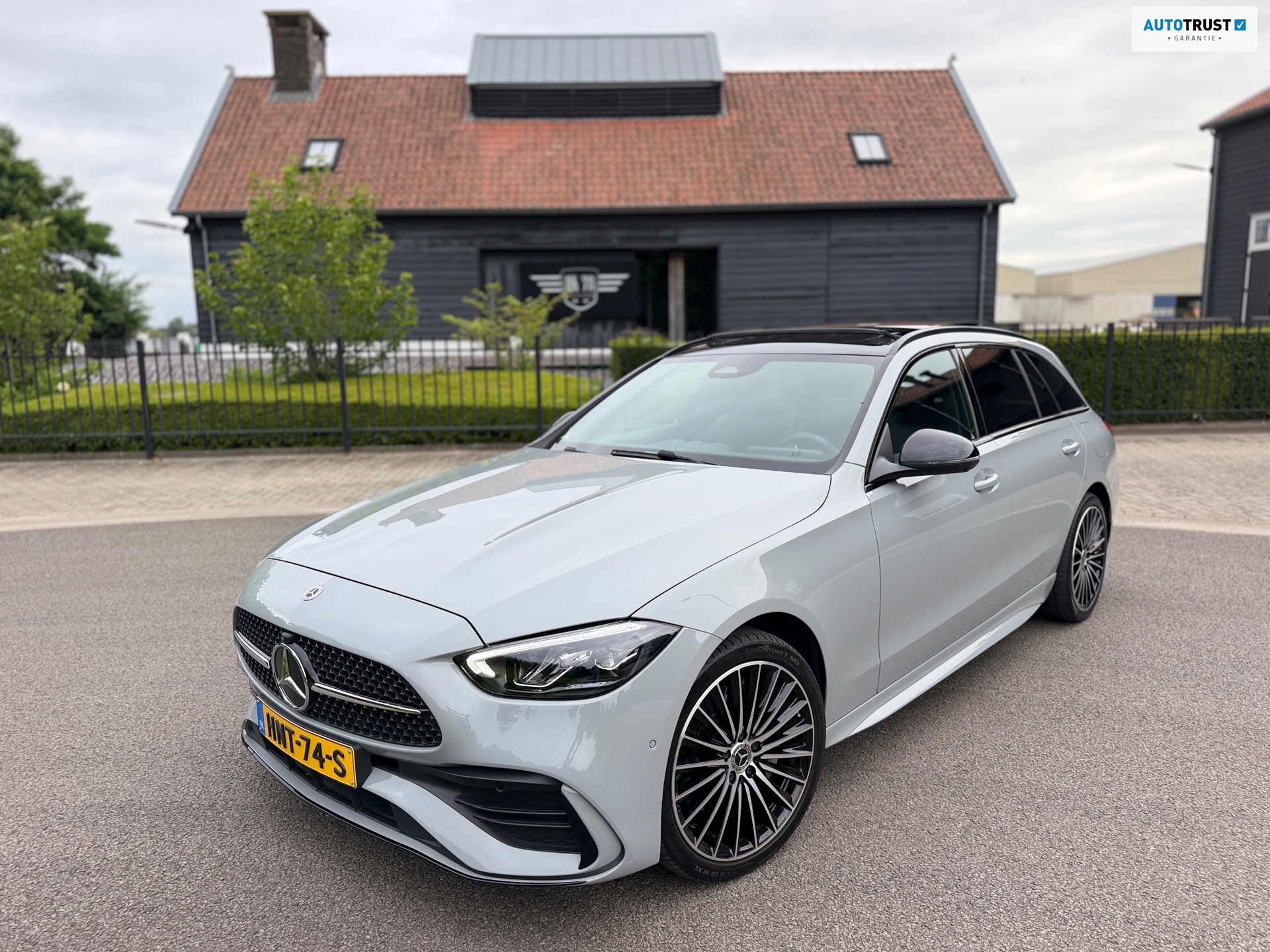 Mercedes-Benz C-klasse Estate 300e AMG | Panoramaschuifdak | Night | Burmester | Rijassistentiepakket Plus Led-High Performance