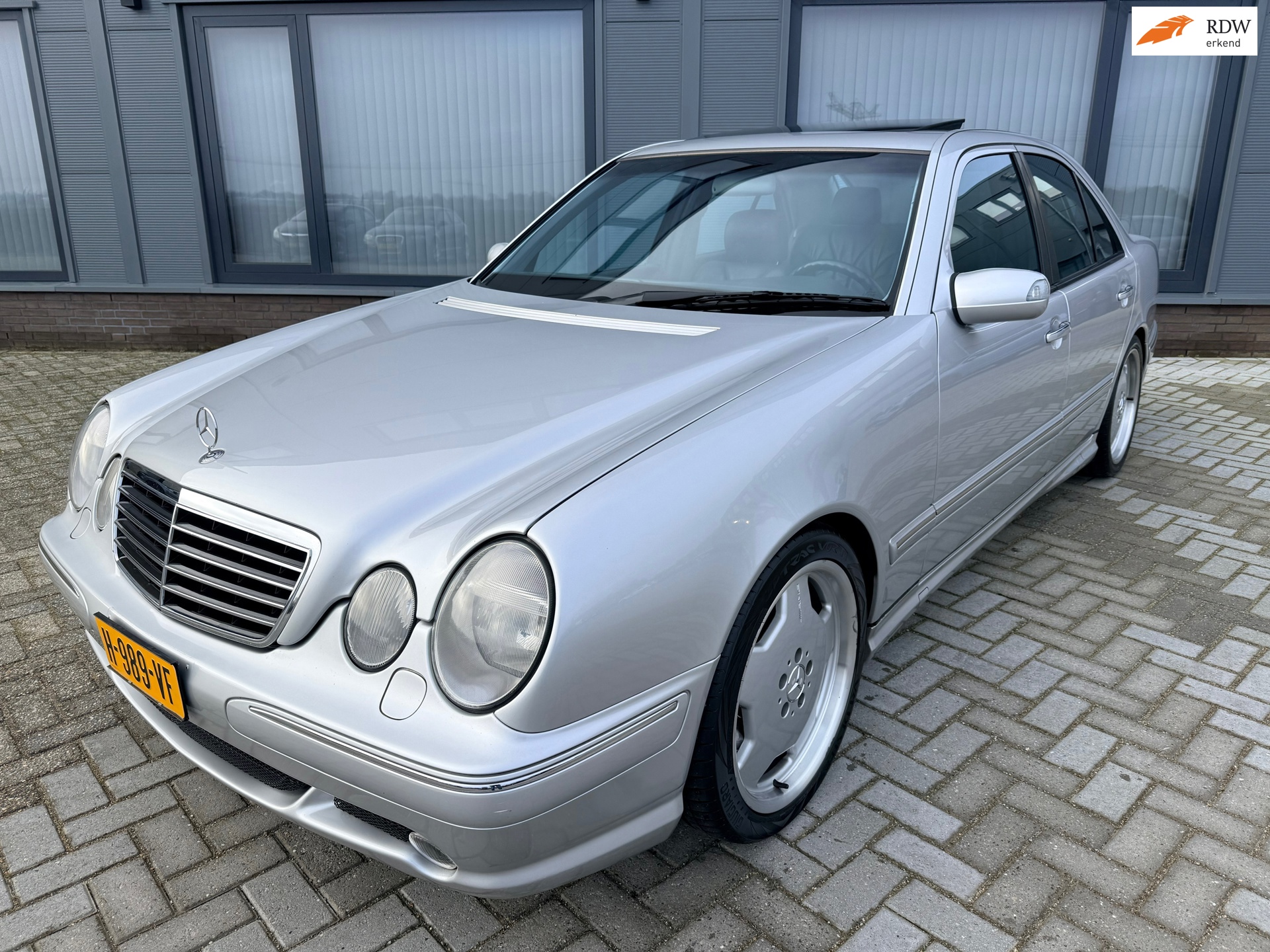 Mercedes-Benz E-klasse AMG E55|Facelift|Youngtimer|Schuifdak|Trekhaak|Xenon|
