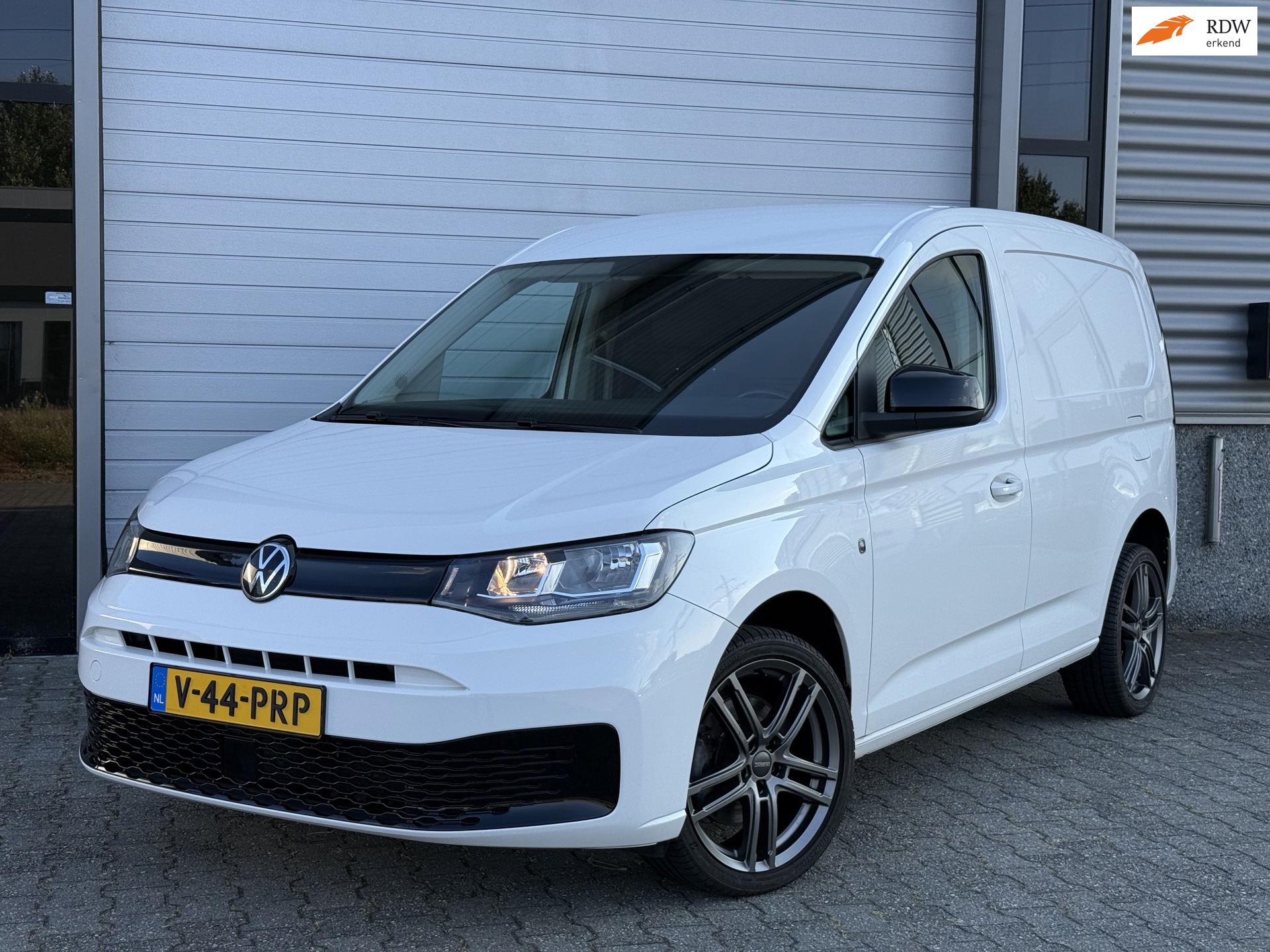 Volkswagen Caddy Cargo 2.0 TDI AUT Camera Navigatie 122PK