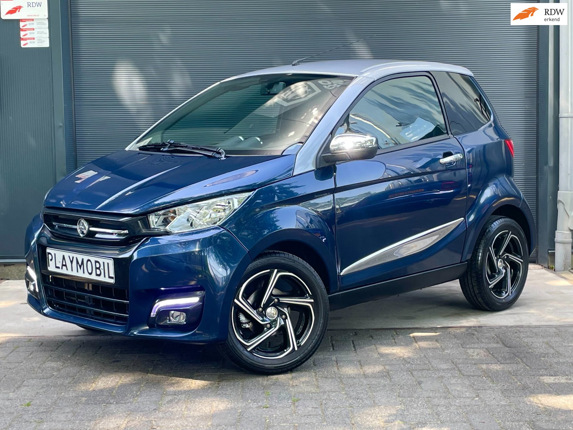 Aixam Brommobiel City Premium Emotion CAMERA LEER DAB LM VELGEN PARKEER SENSOREN ELEKTRISCHE RAMEN VOLLEDIG ONDERHOUDEN