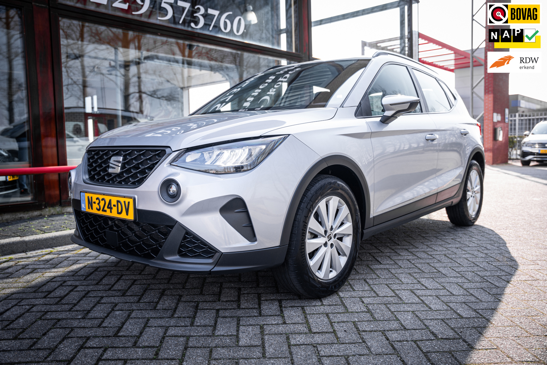 Seat Arona 1.0 TSI Style | Camera | App-connect | Parkeerhulp | Cruise control | LED | DAB+ |