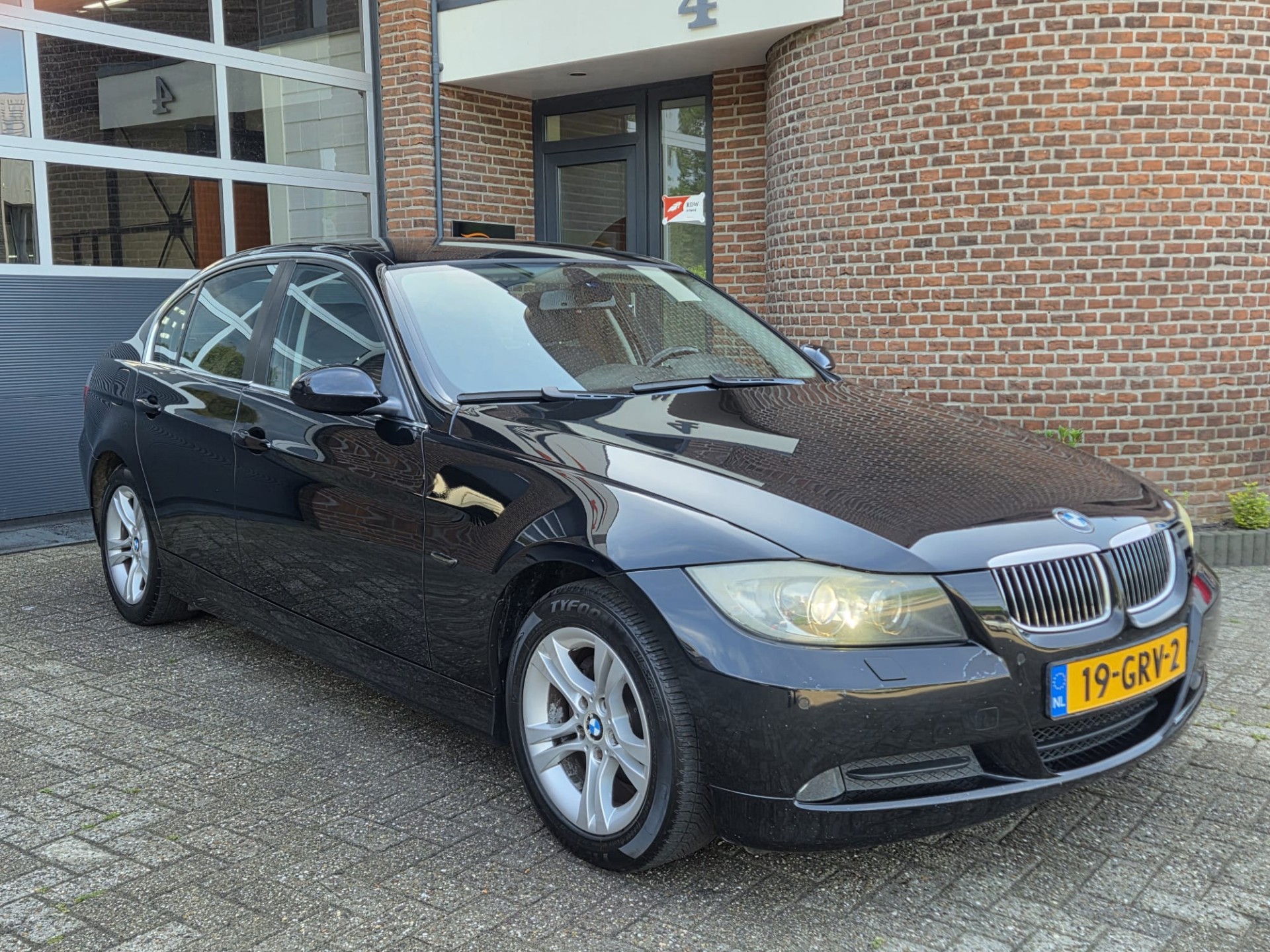 BMW 3-serie 316i Business Line | PDC | Clima | Nap | Apk |